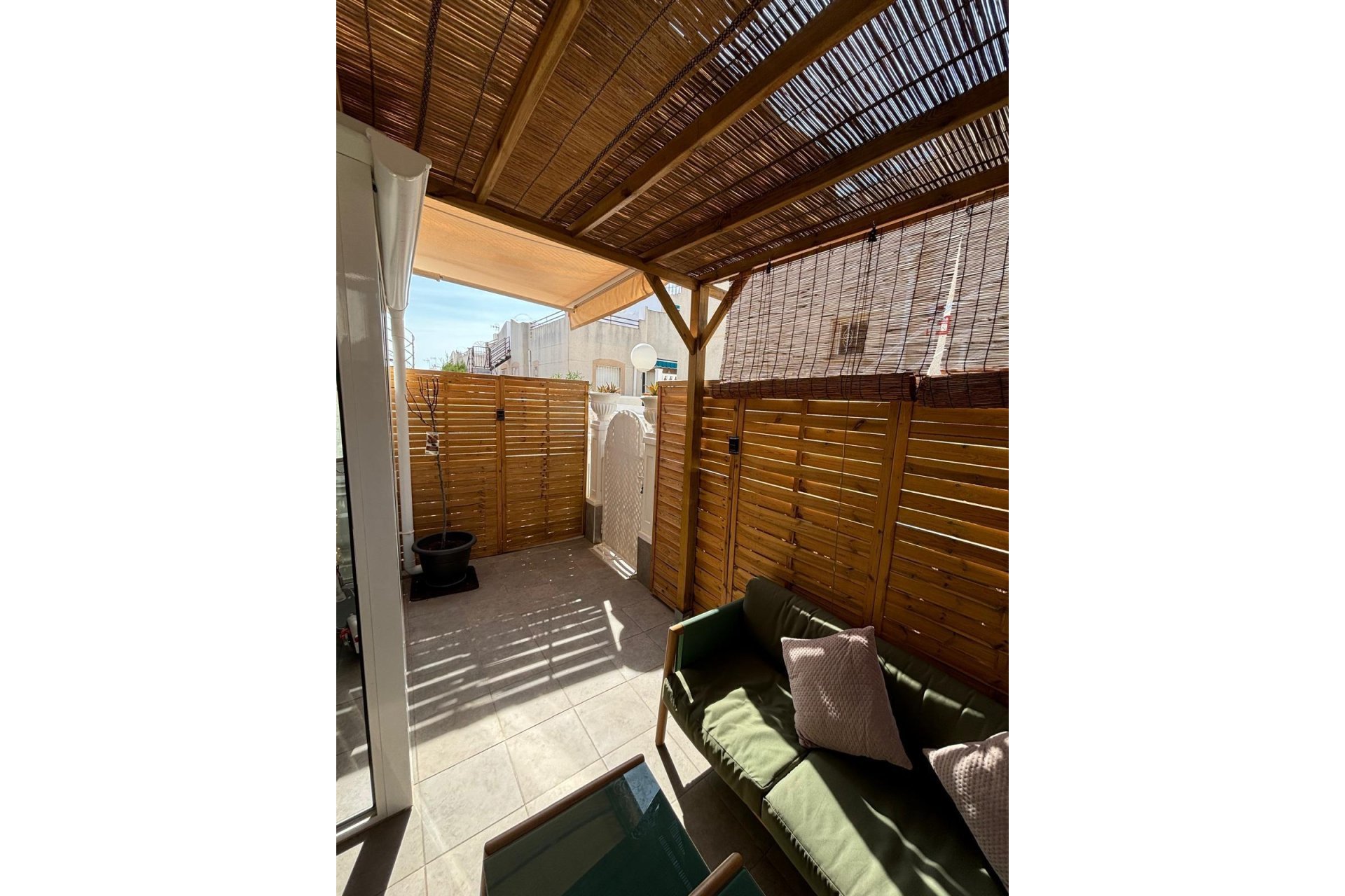 Segunda mano - Town House -
Torrevieja - Los Balcones