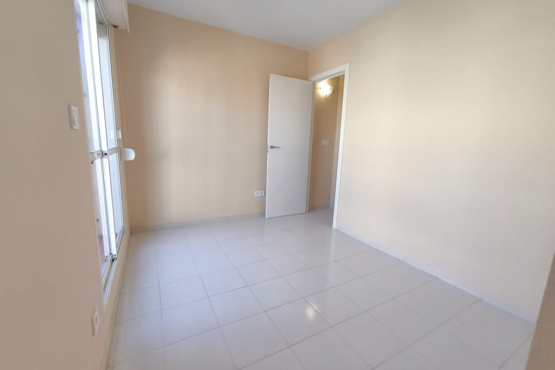 Segunda mano - Town House -
Torrevieja - Los Balcones