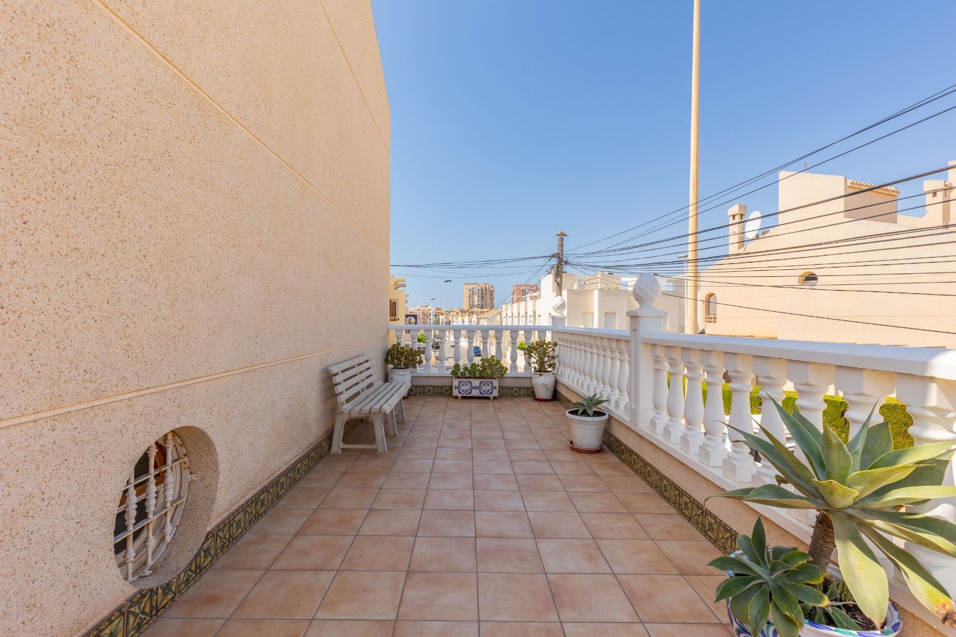 Segunda mano - Town House -
Torrevieja - Los Frutales