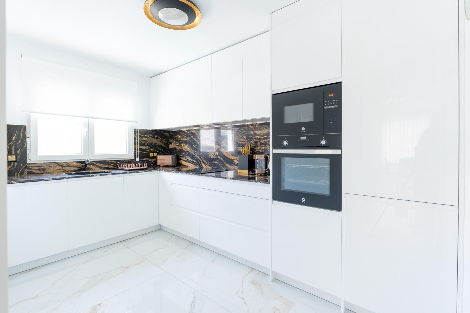 Segunda mano - Town House -
Torrevieja - Punta Prima