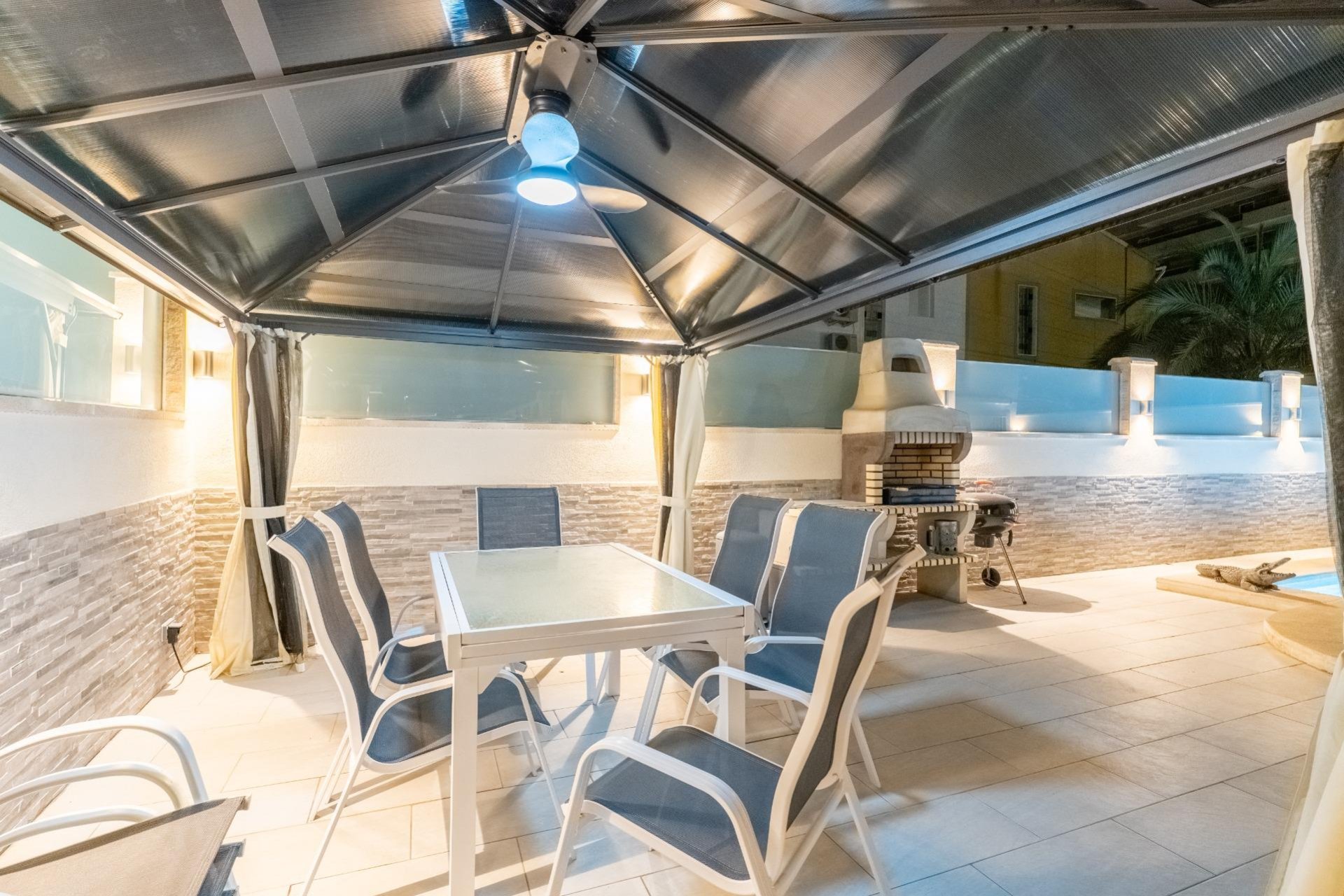 Segunda mano - Town House -
Torrevieja - Punta Prima