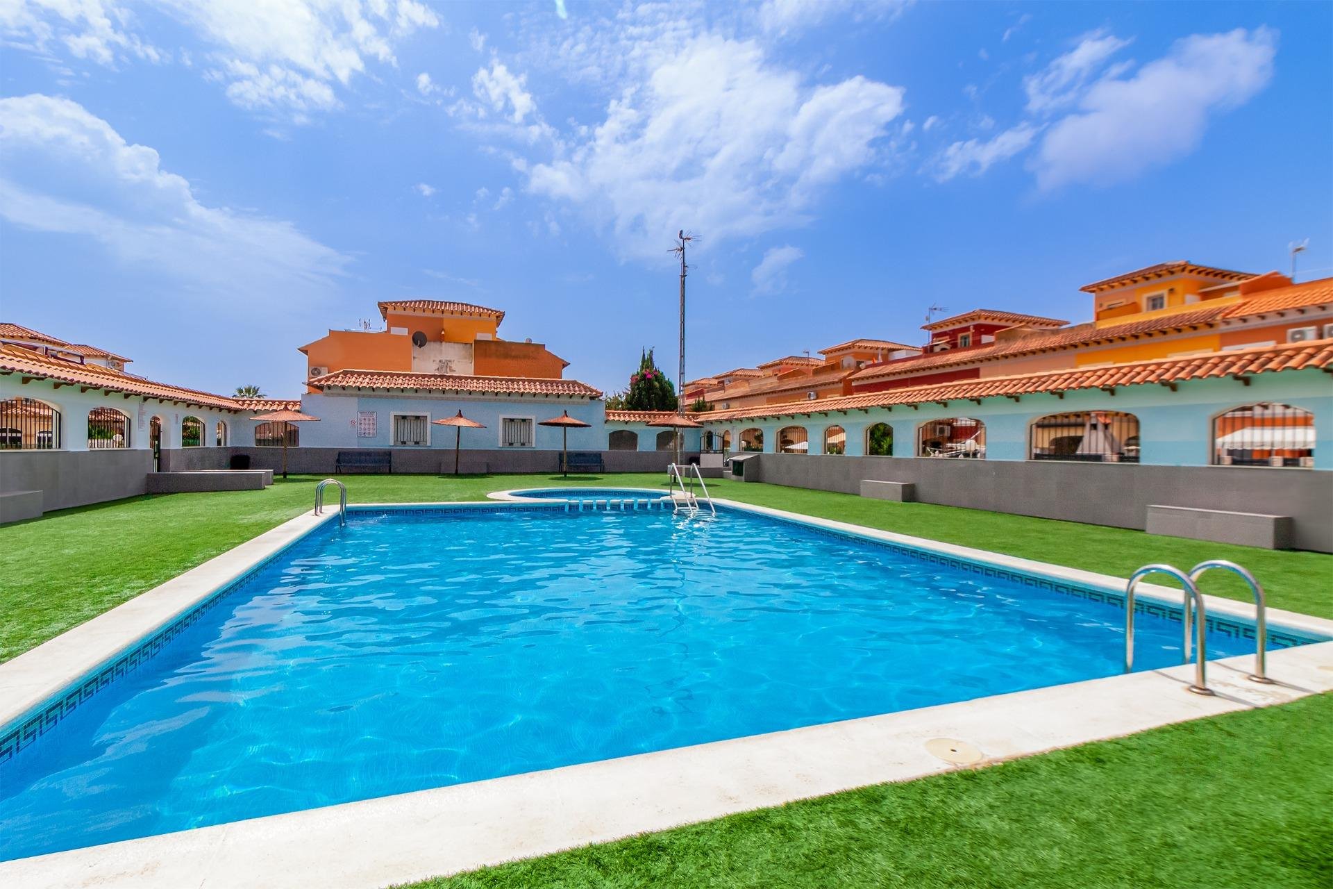Segunda mano - Town House -
Torrevieja - Torretas