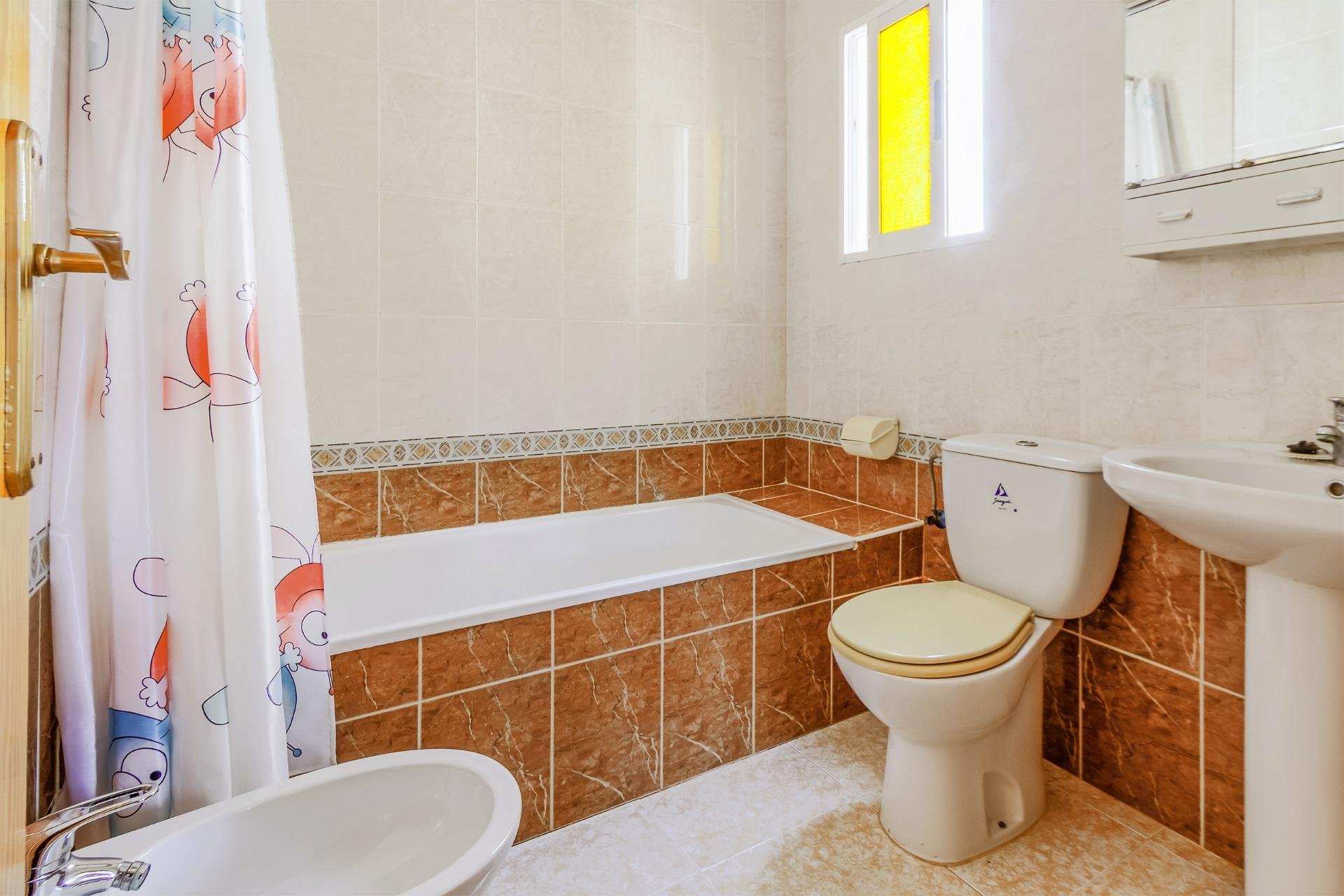 Segunda mano - Town House -
Torrevieja - Torretas