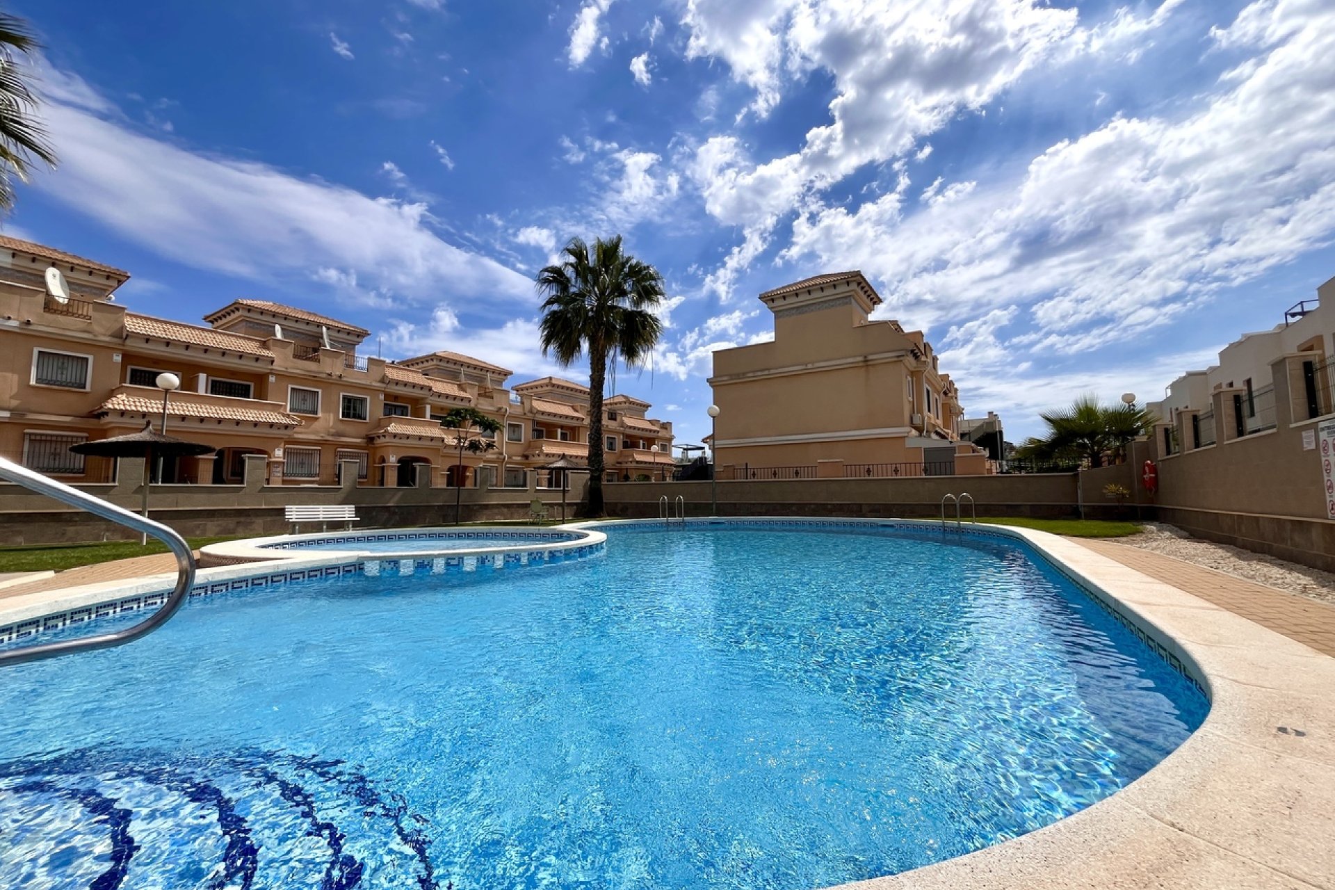 Segunda mano - Town House -
Villamartin - Costa Blanca