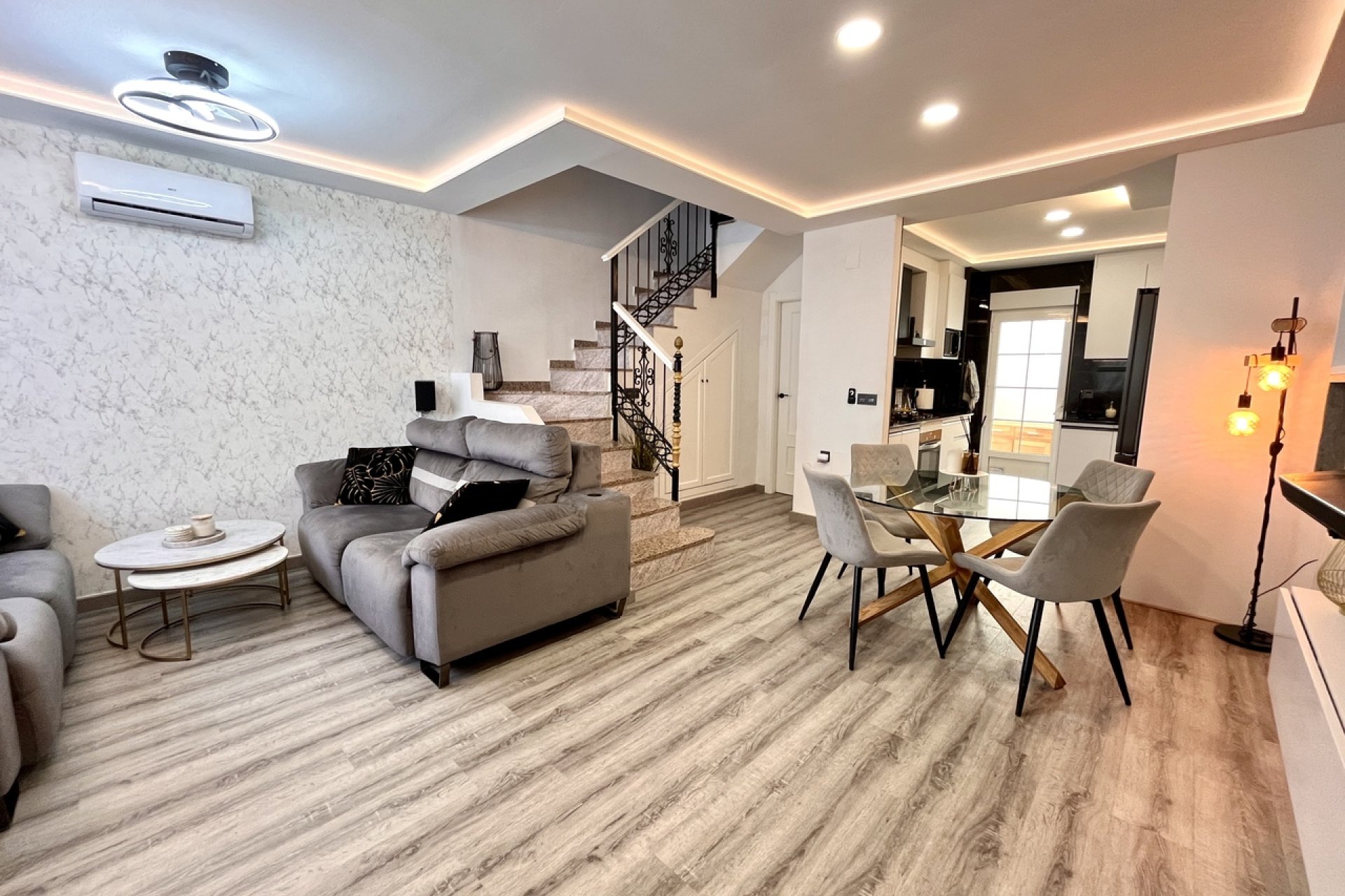 Segunda mano - Town House -
Villamartin - Costa Blanca