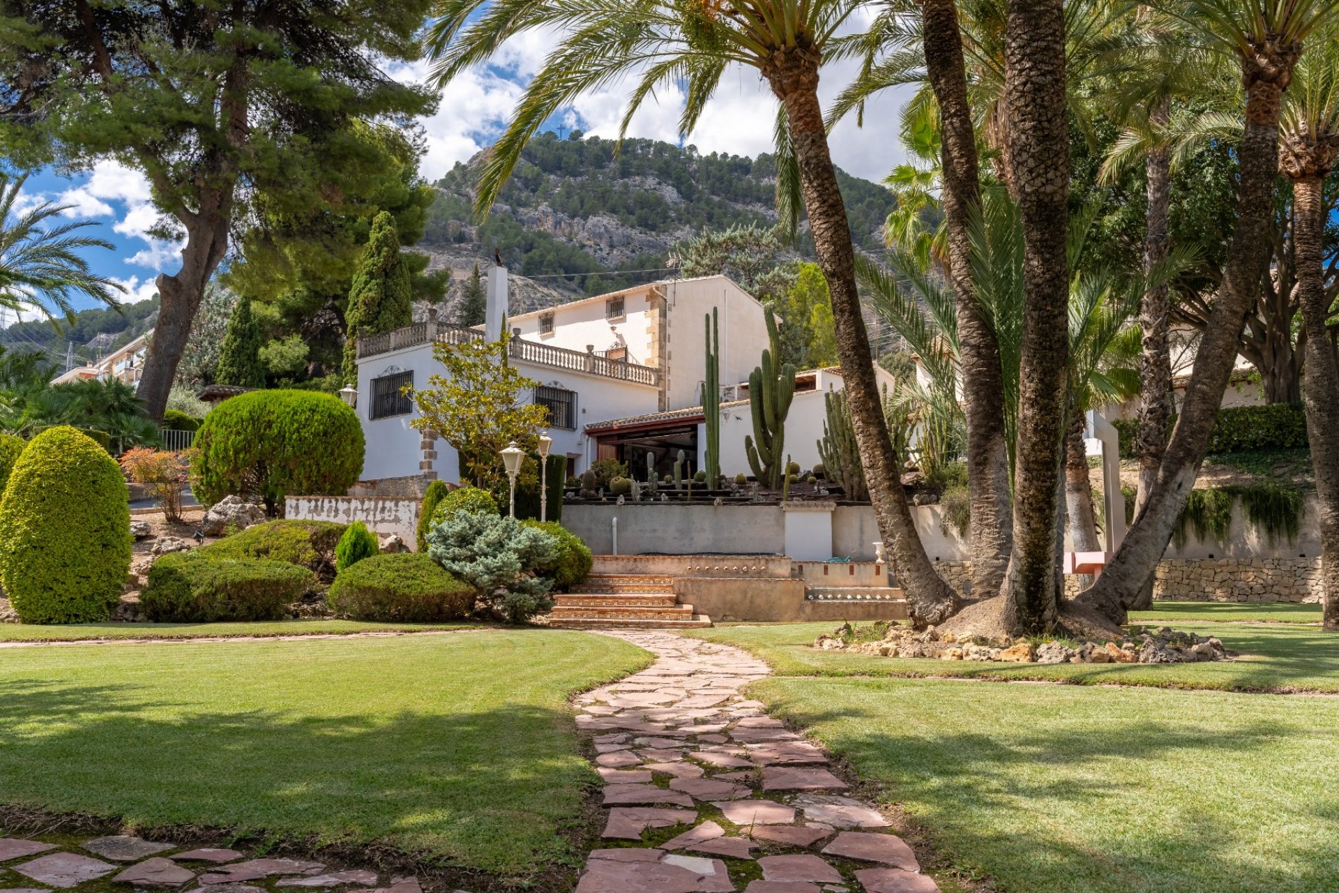 Segunda mano - Villa -
Alcoy - Inland