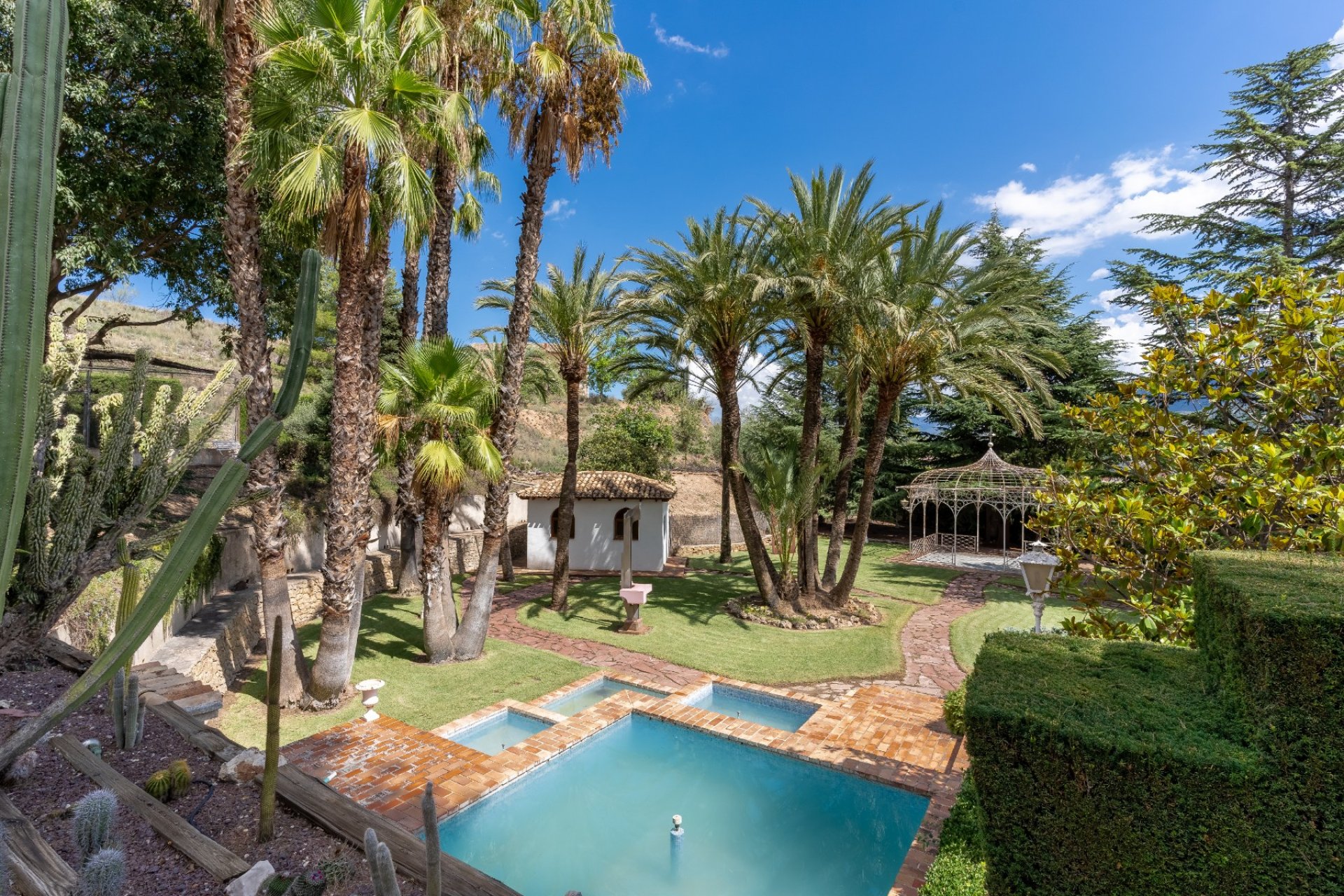 Segunda mano - Villa -
Alcoy - Inland