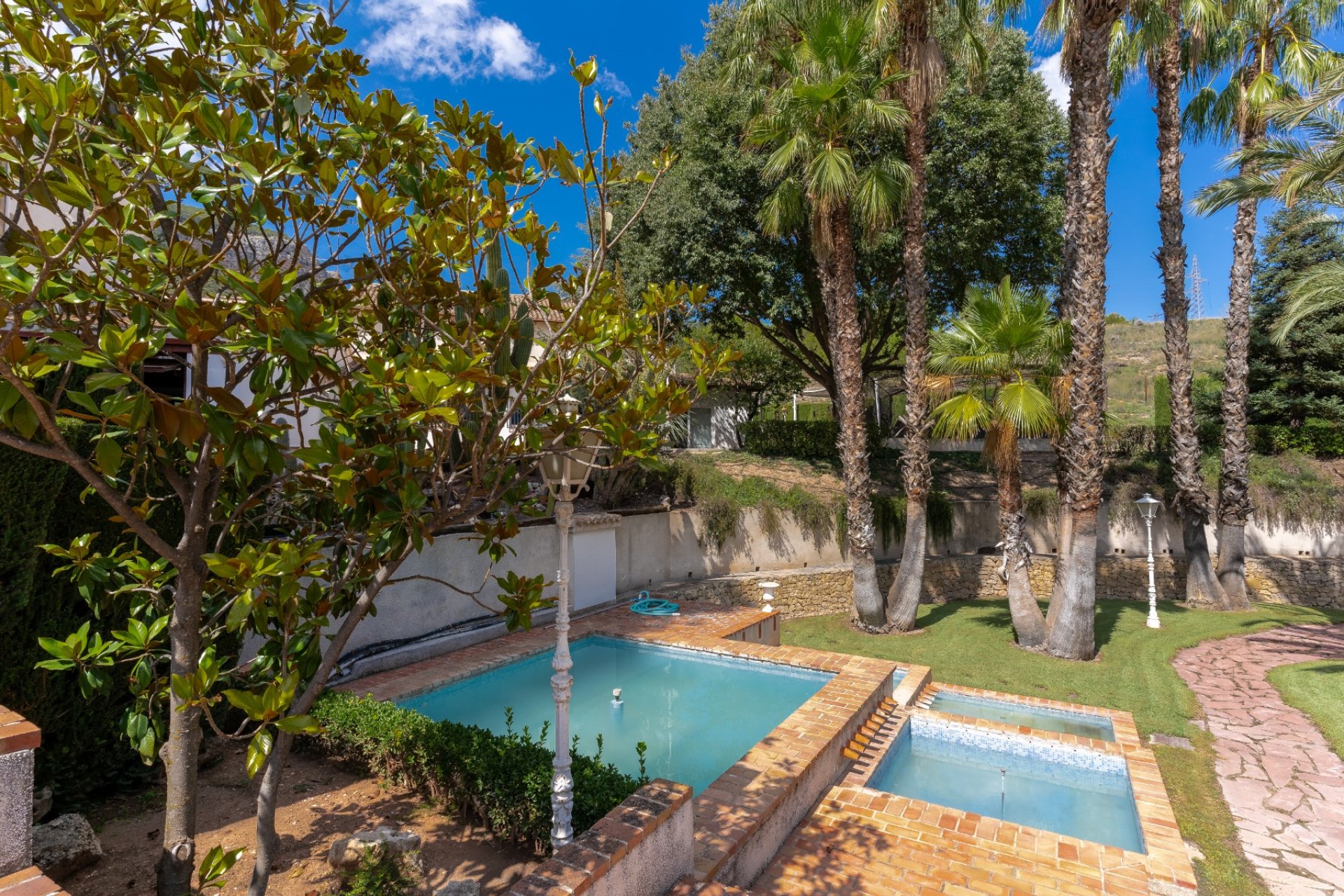 Segunda mano - Villa -
Alcoy - Inland
