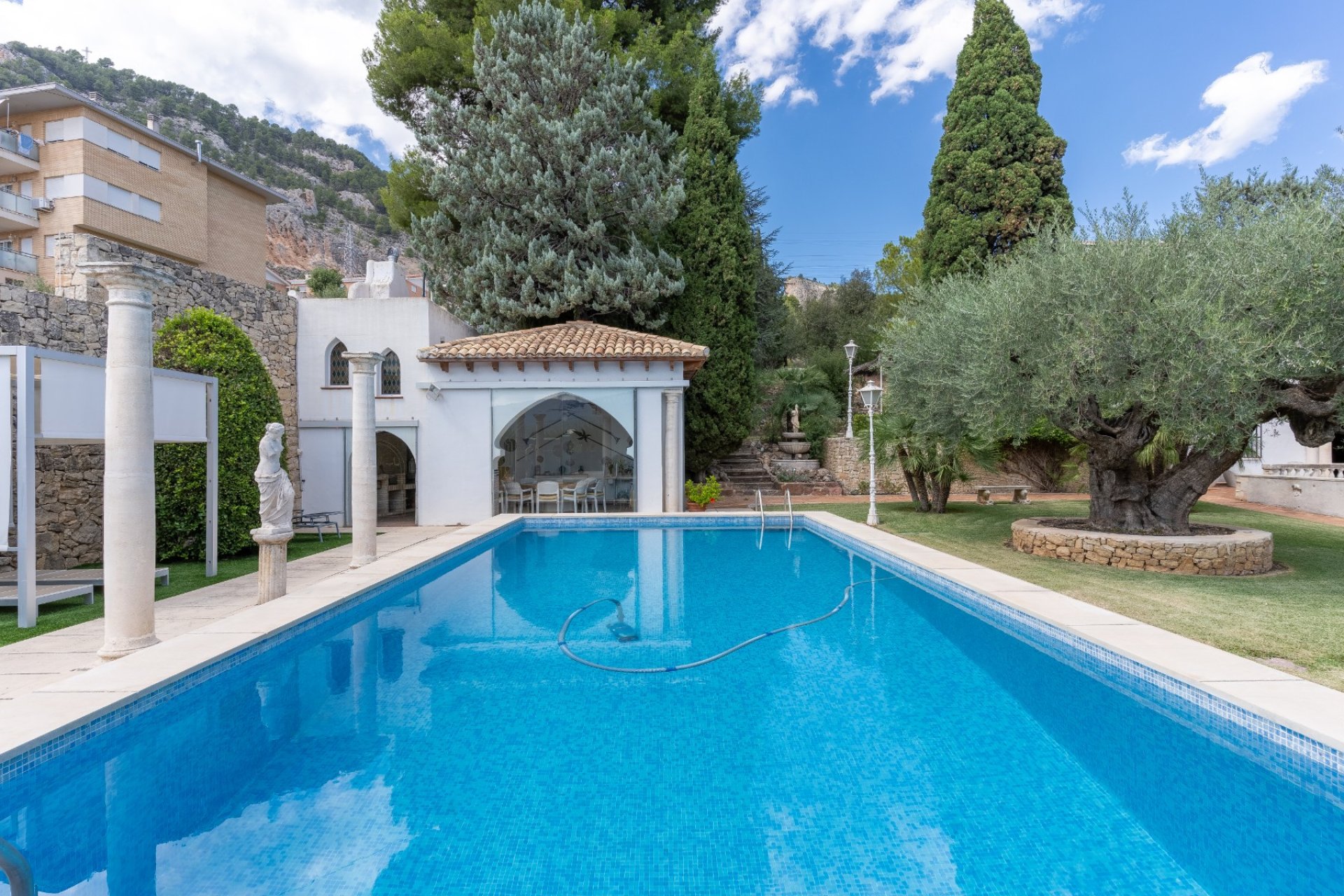 Segunda mano - Villa -
Alcoy - Inland