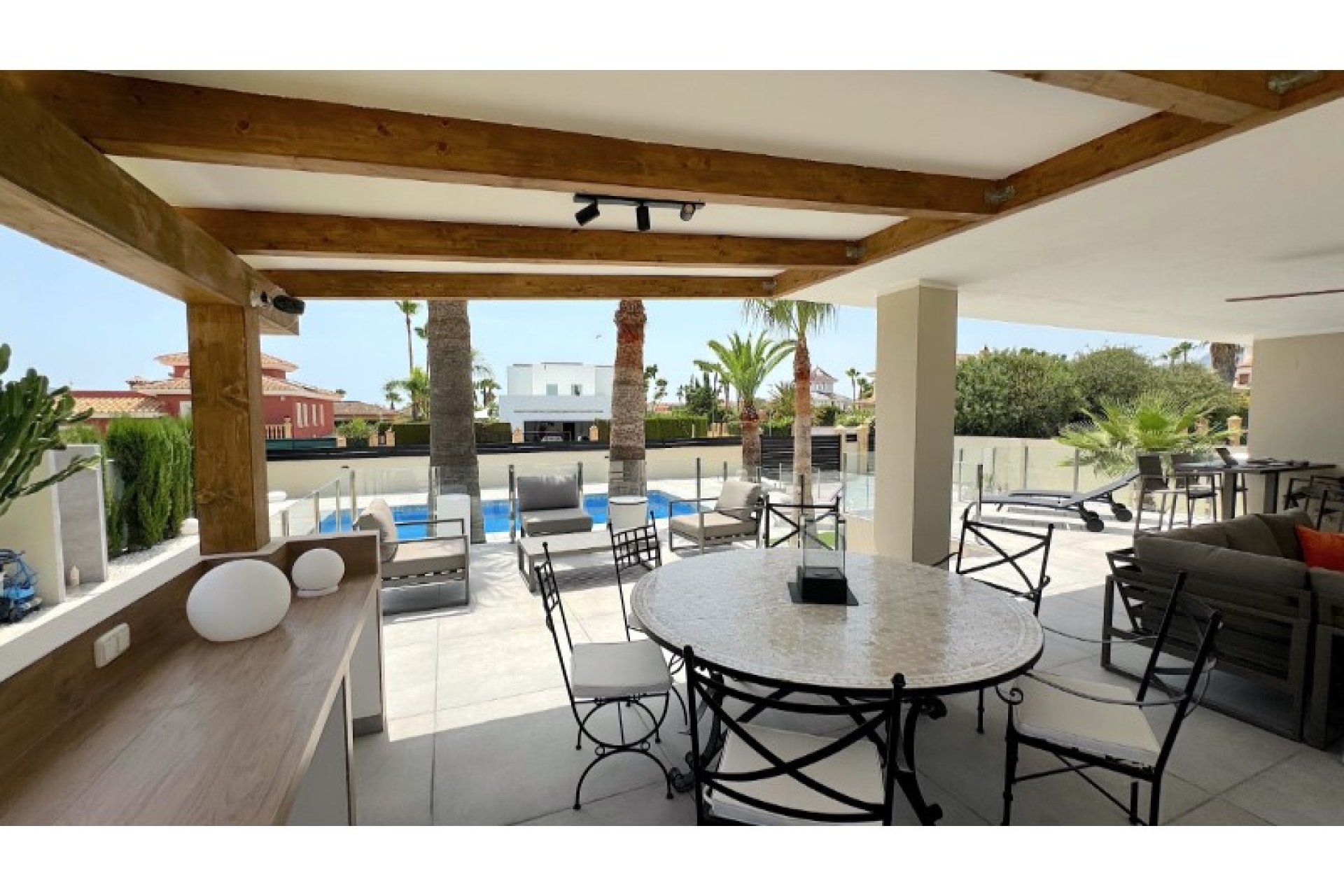 Segunda mano - Villa -
Alfas del Pí - Costa Blanca