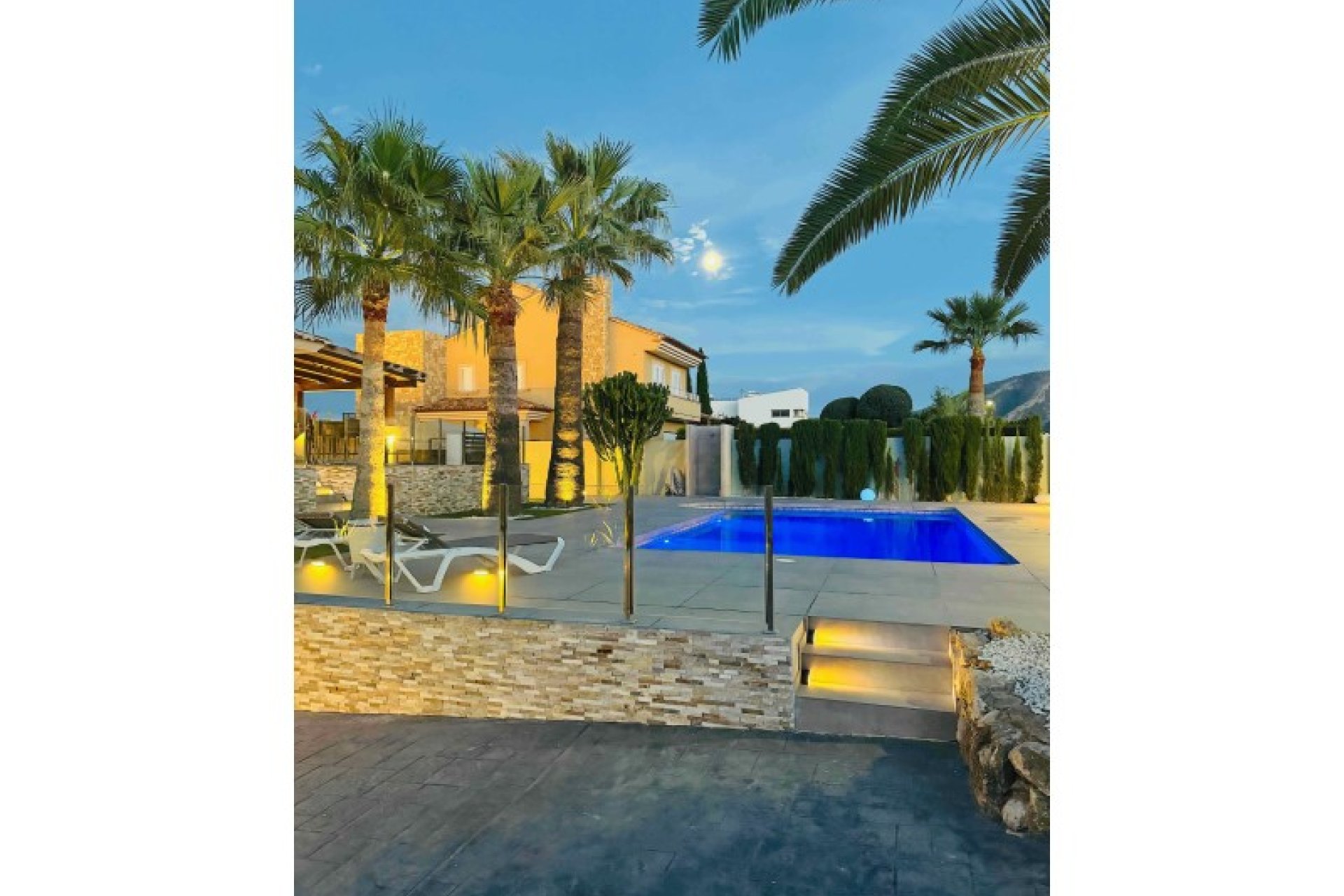 Segunda mano - Villa -
Alfas del Pí - Costa Blanca