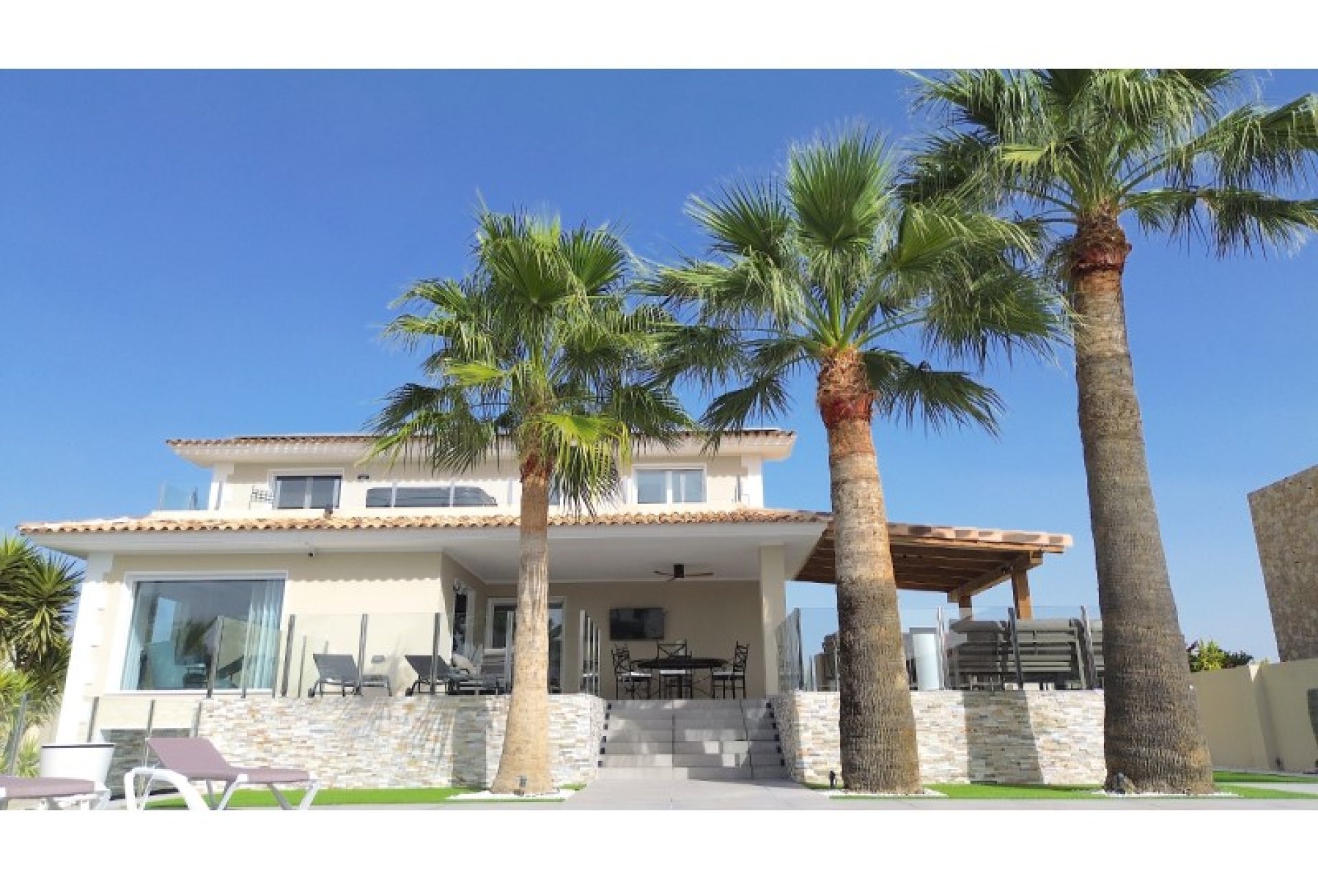 Segunda mano - Villa -
Alfas del Pí - Costa Blanca