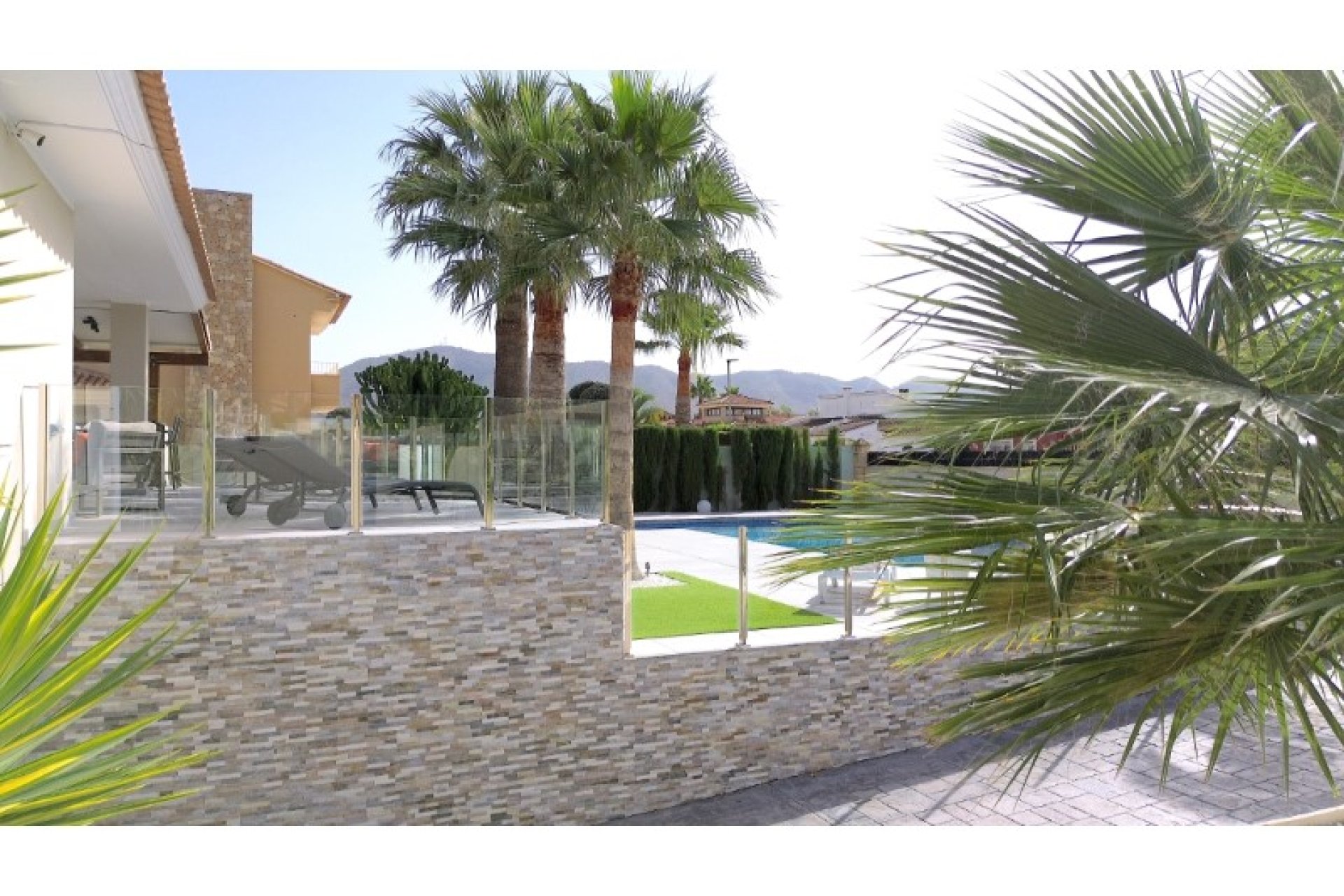 Segunda mano - Villa -
Alfas del Pí - Costa Blanca