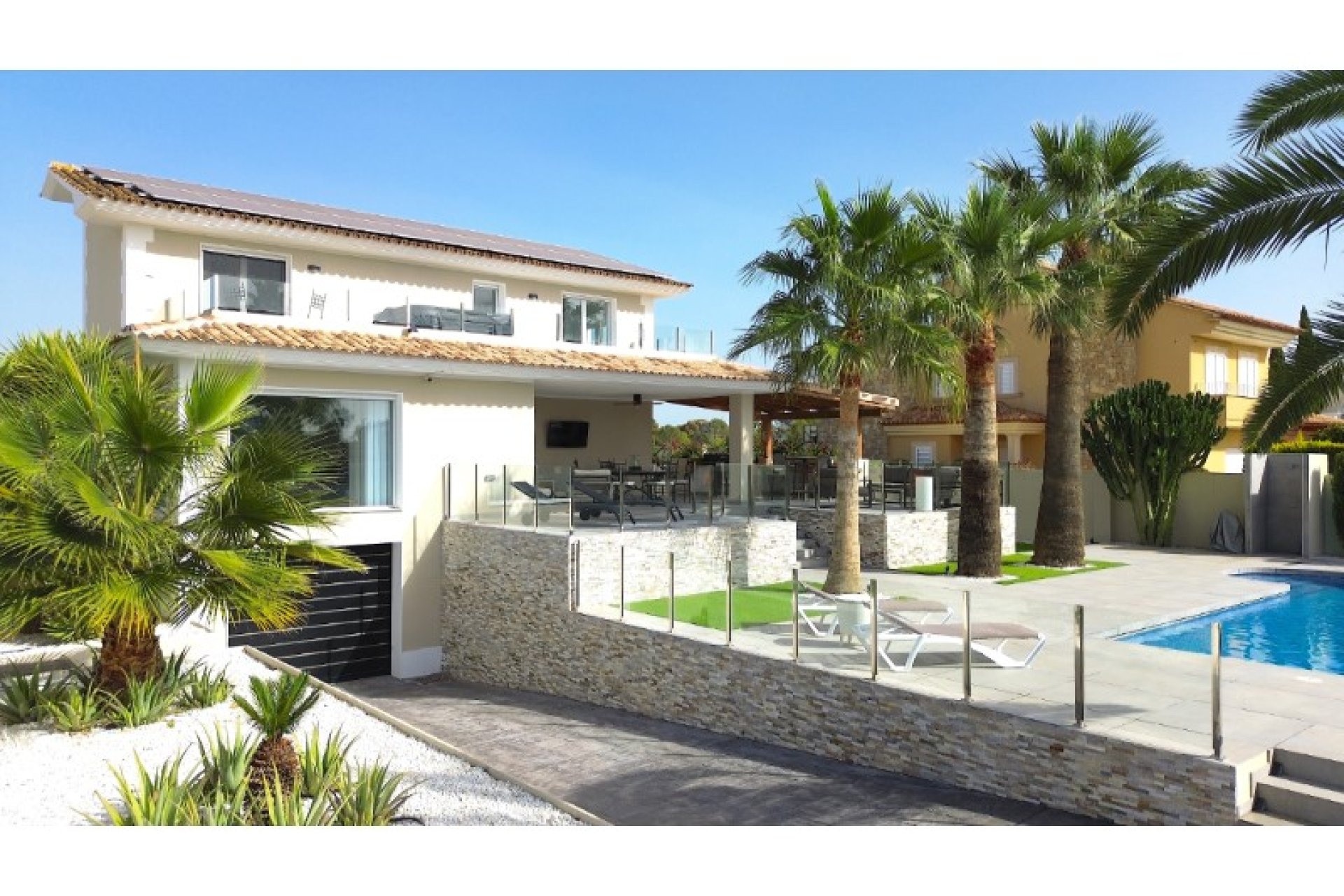Segunda mano - Villa -
Alfas del Pí - Costa Blanca