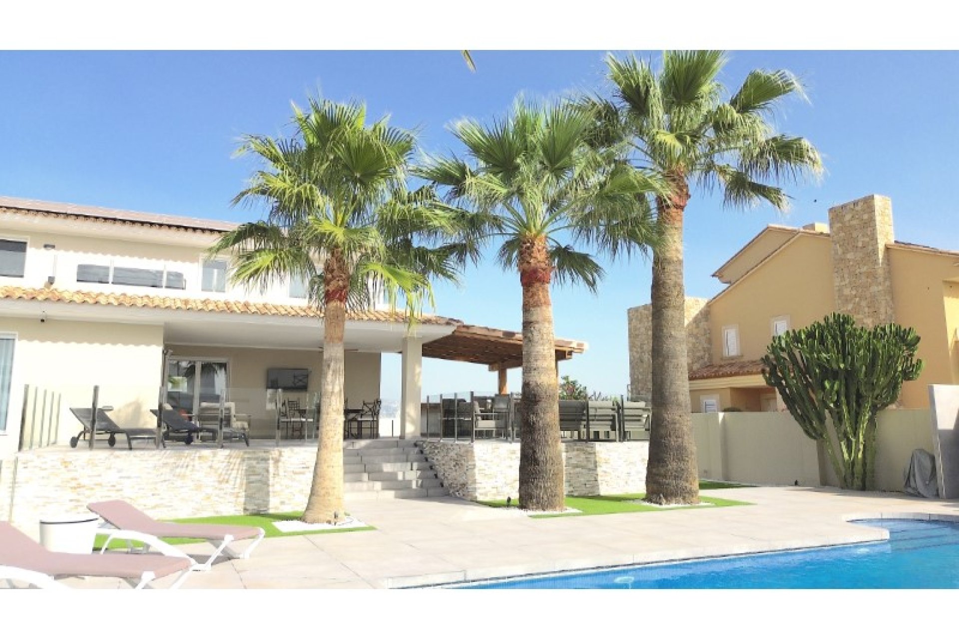Segunda mano - Villa -
Alfas del Pí - Costa Blanca
