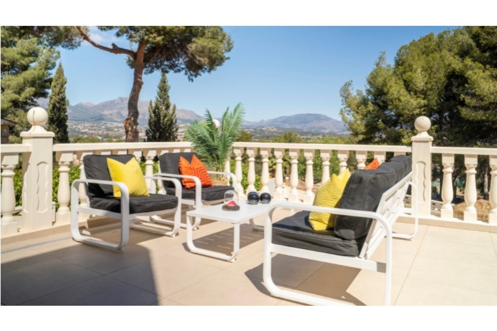Segunda mano - Villa -
Alfas del Pí - Costa Blanca