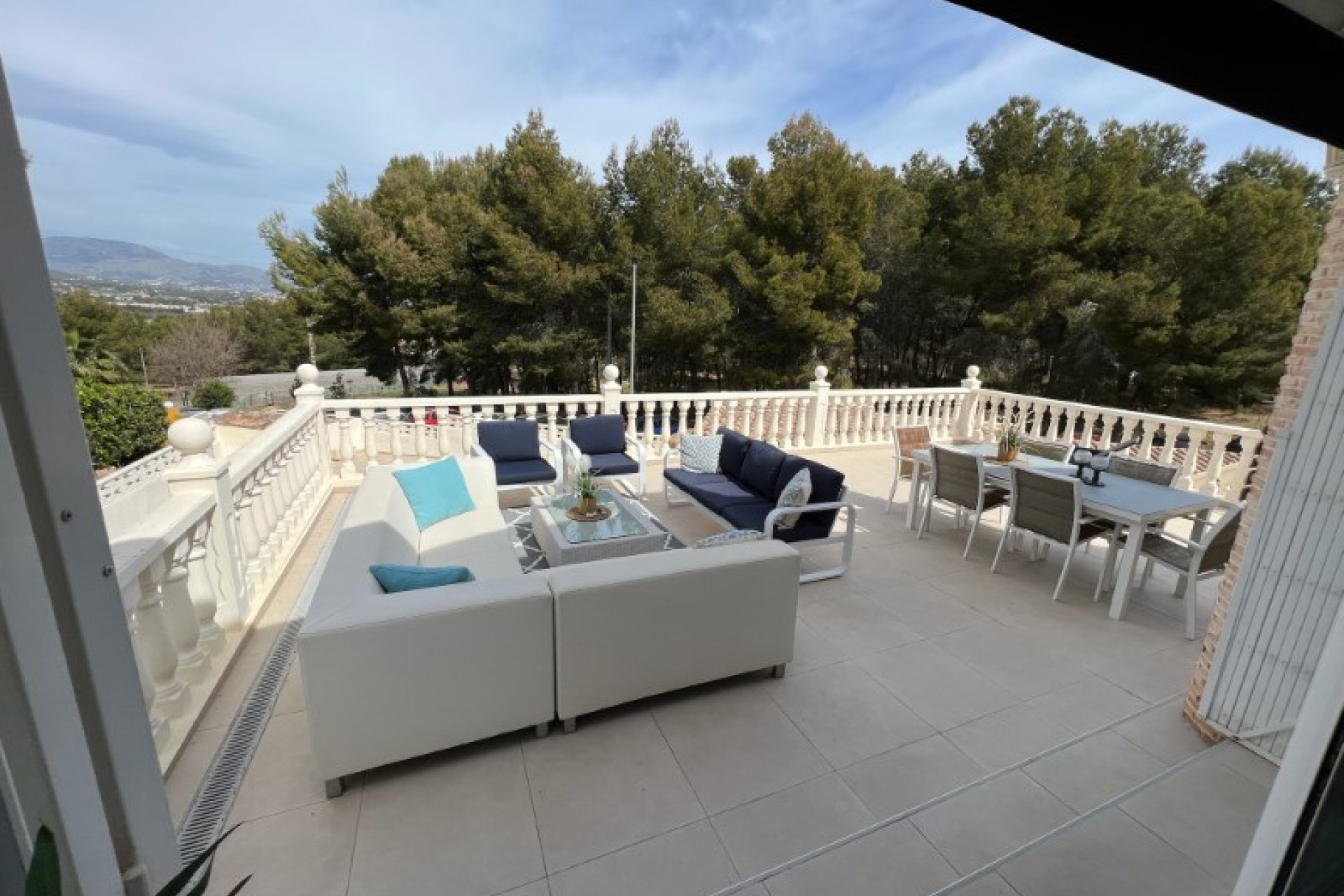 Segunda mano - Villa -
Alfas del Pí - Costa Blanca