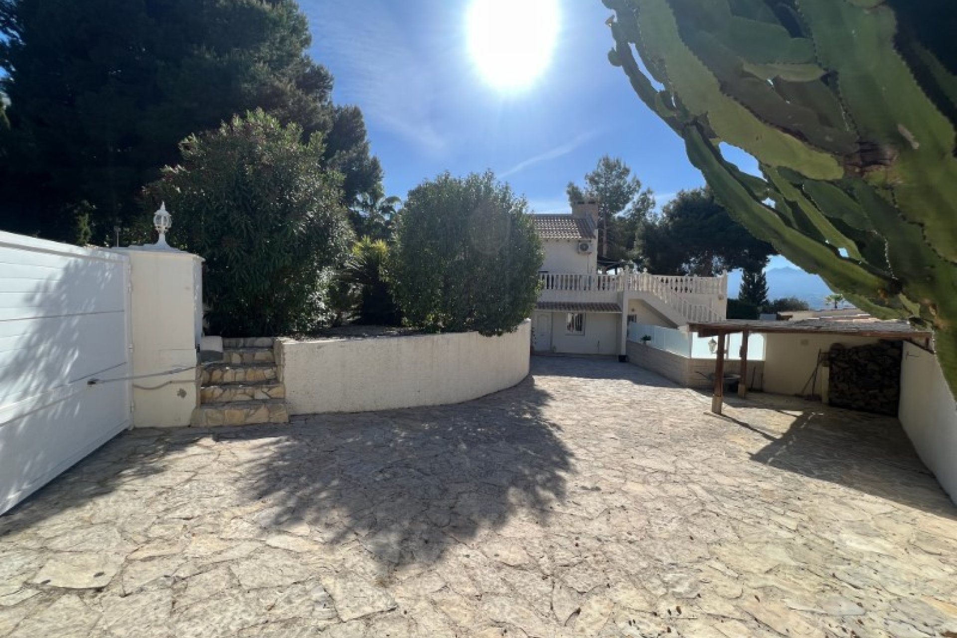 Segunda mano - Villa -
Alfas del Pí - Costa Blanca