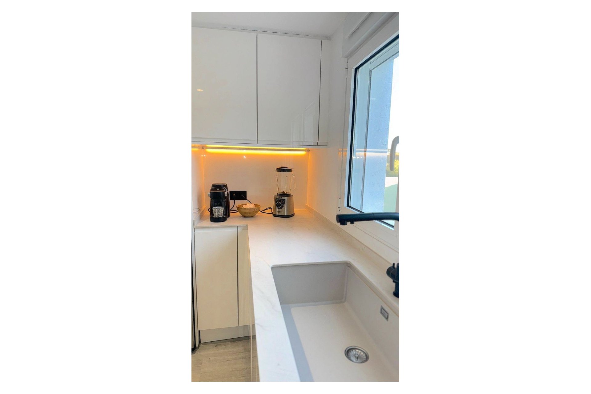 Segunda mano - Villa -
Alfas del Pí - Costa Blanca