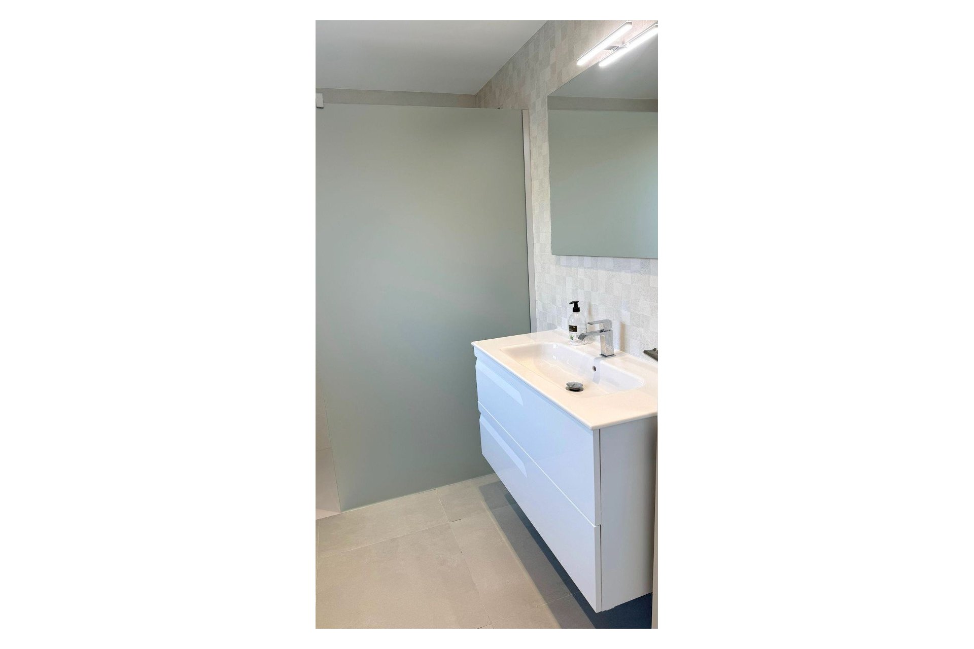 Segunda mano - Villa -
Alfas del Pí - Costa Blanca