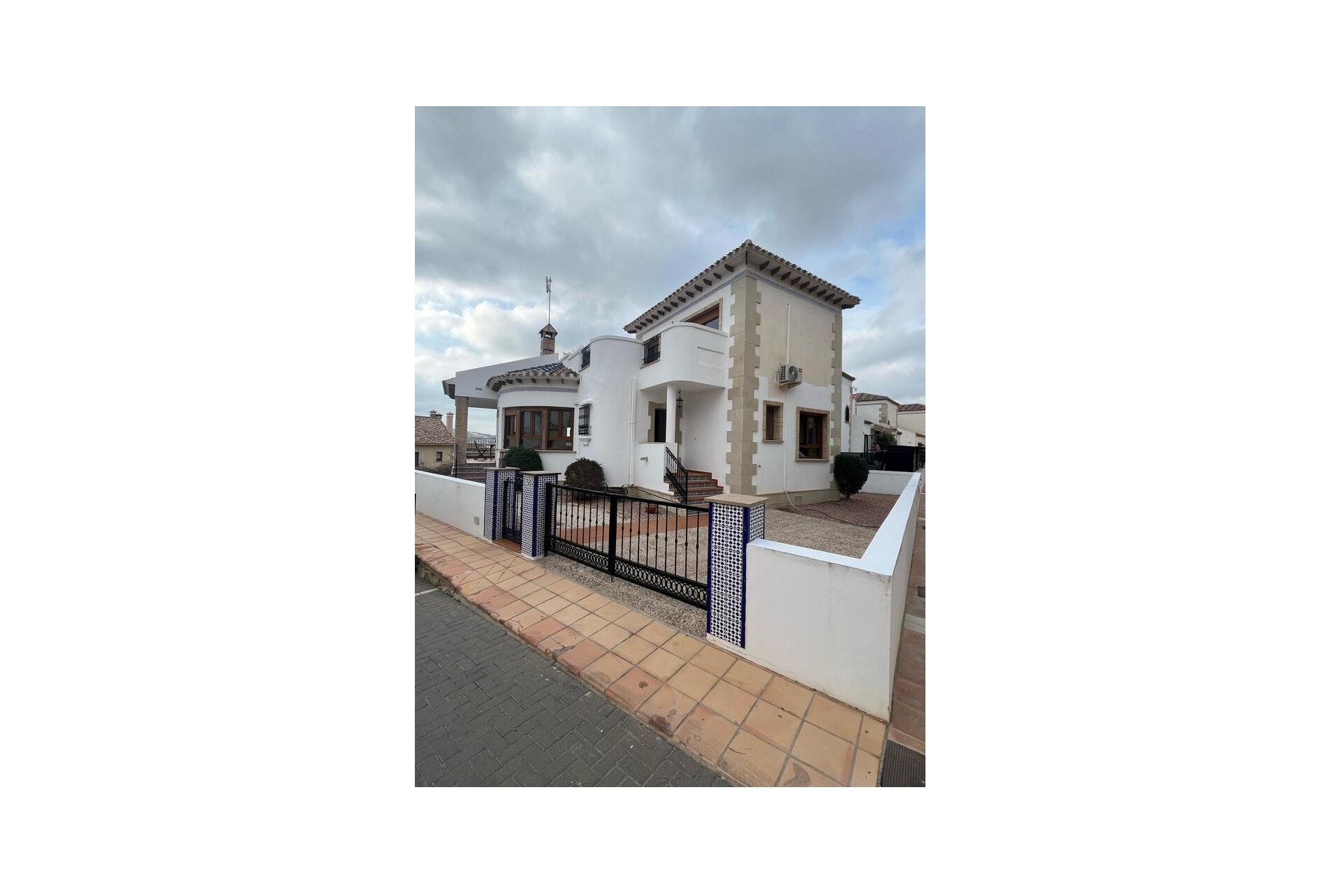 Segunda mano - Villa -
Algorfa - Costa Blanca
