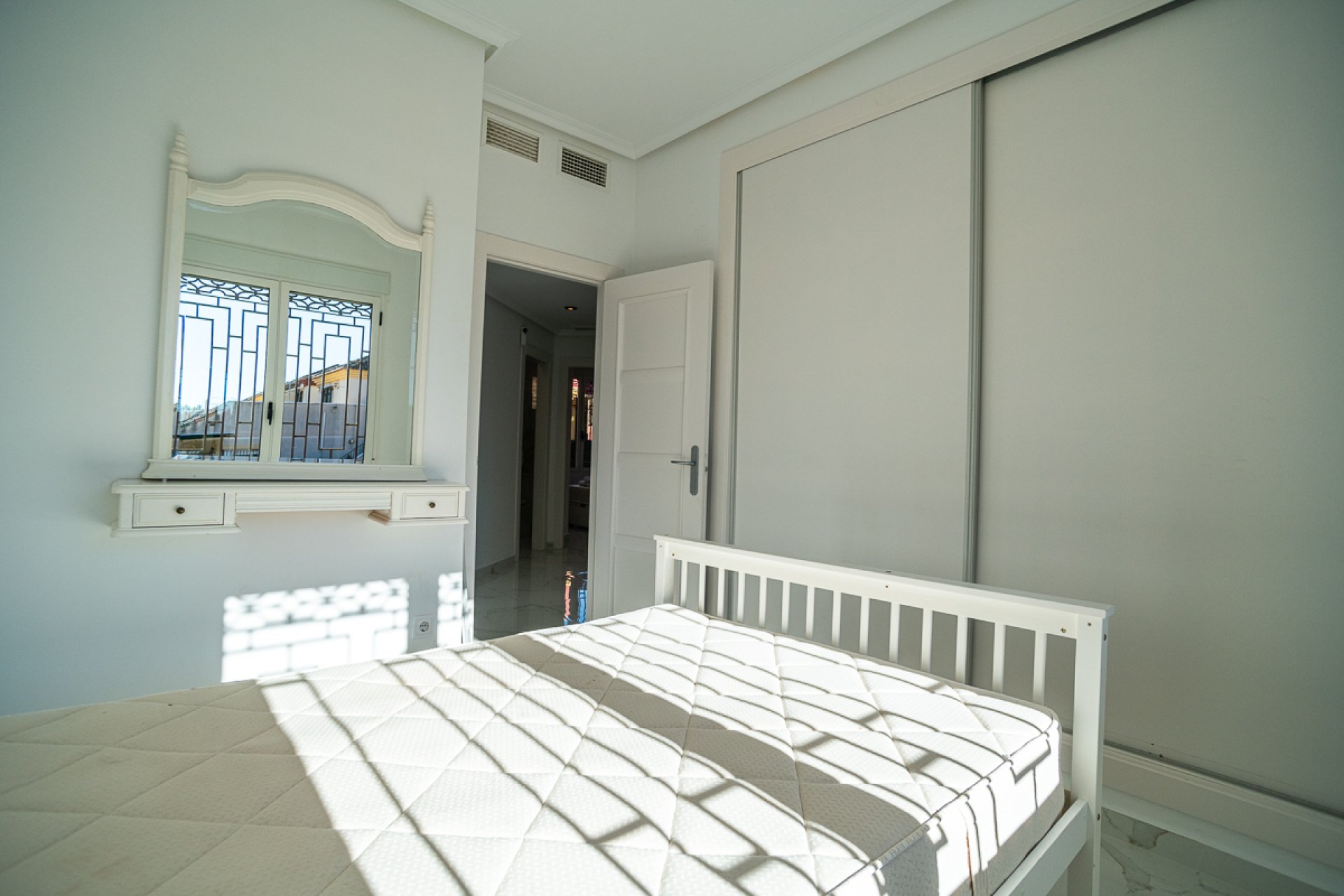 Segunda mano - Villa -
Algorfa - Inland