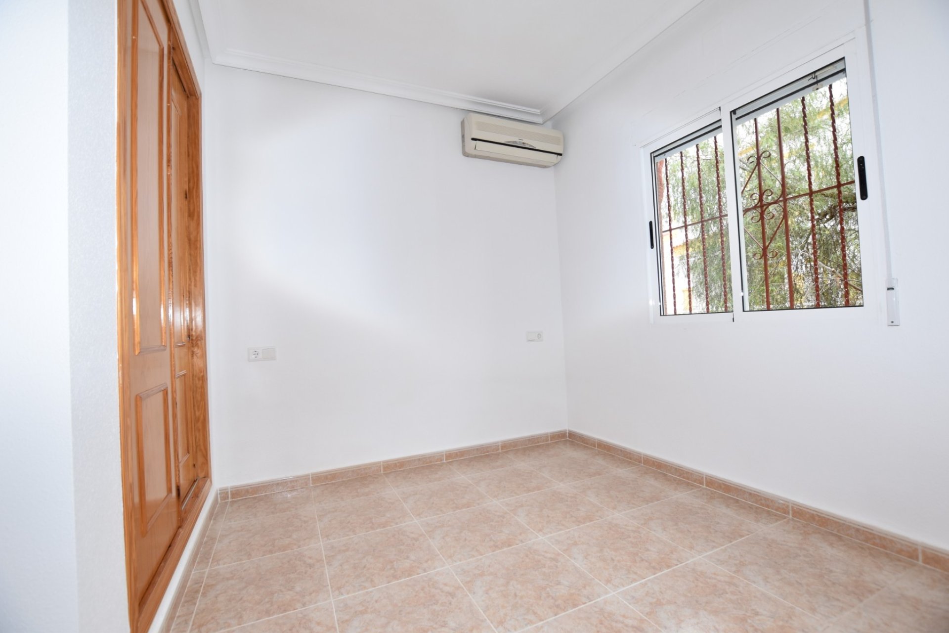 Segunda mano - Villa -
Algorfa - Inland