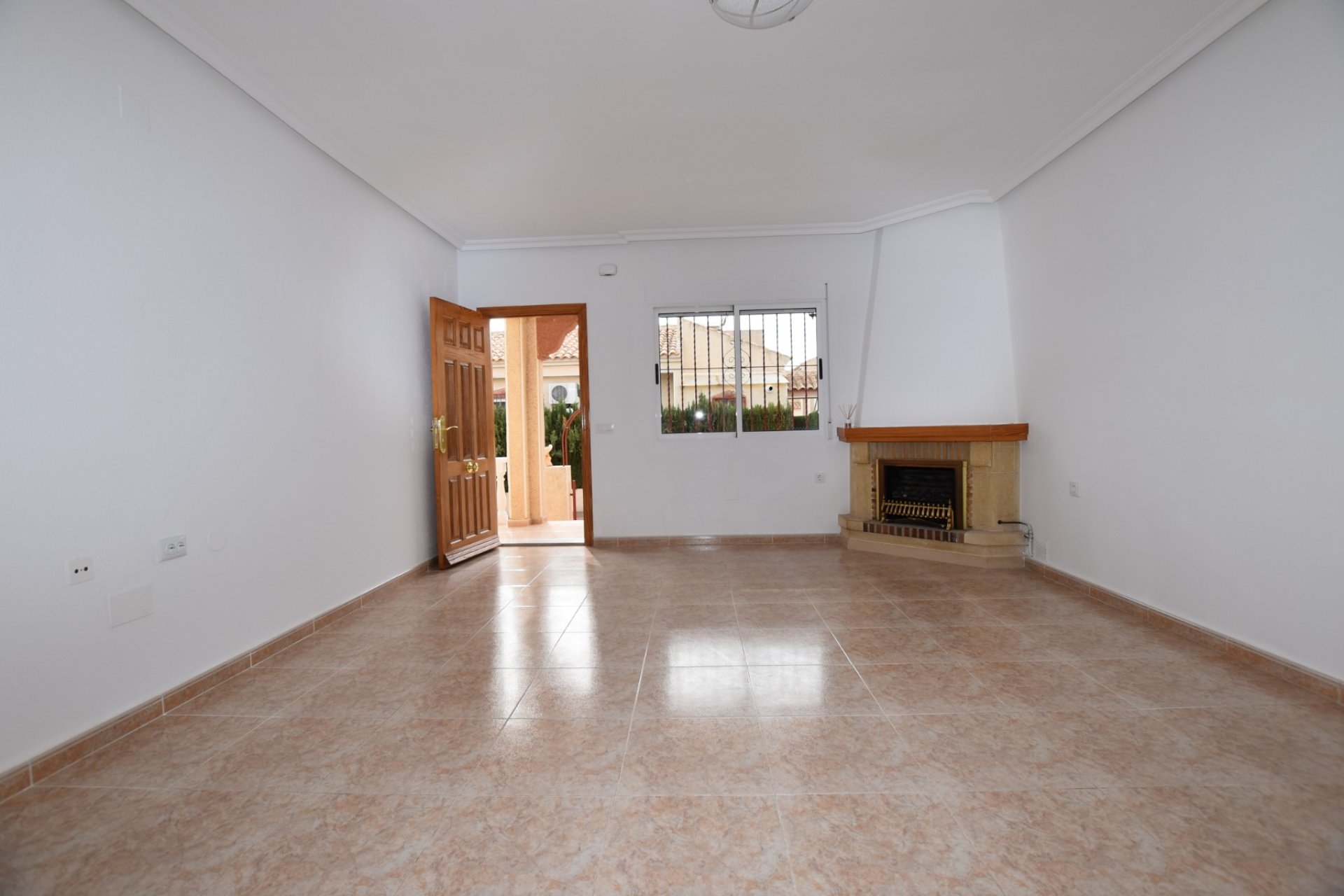 Segunda mano - Villa -
Algorfa - Inland