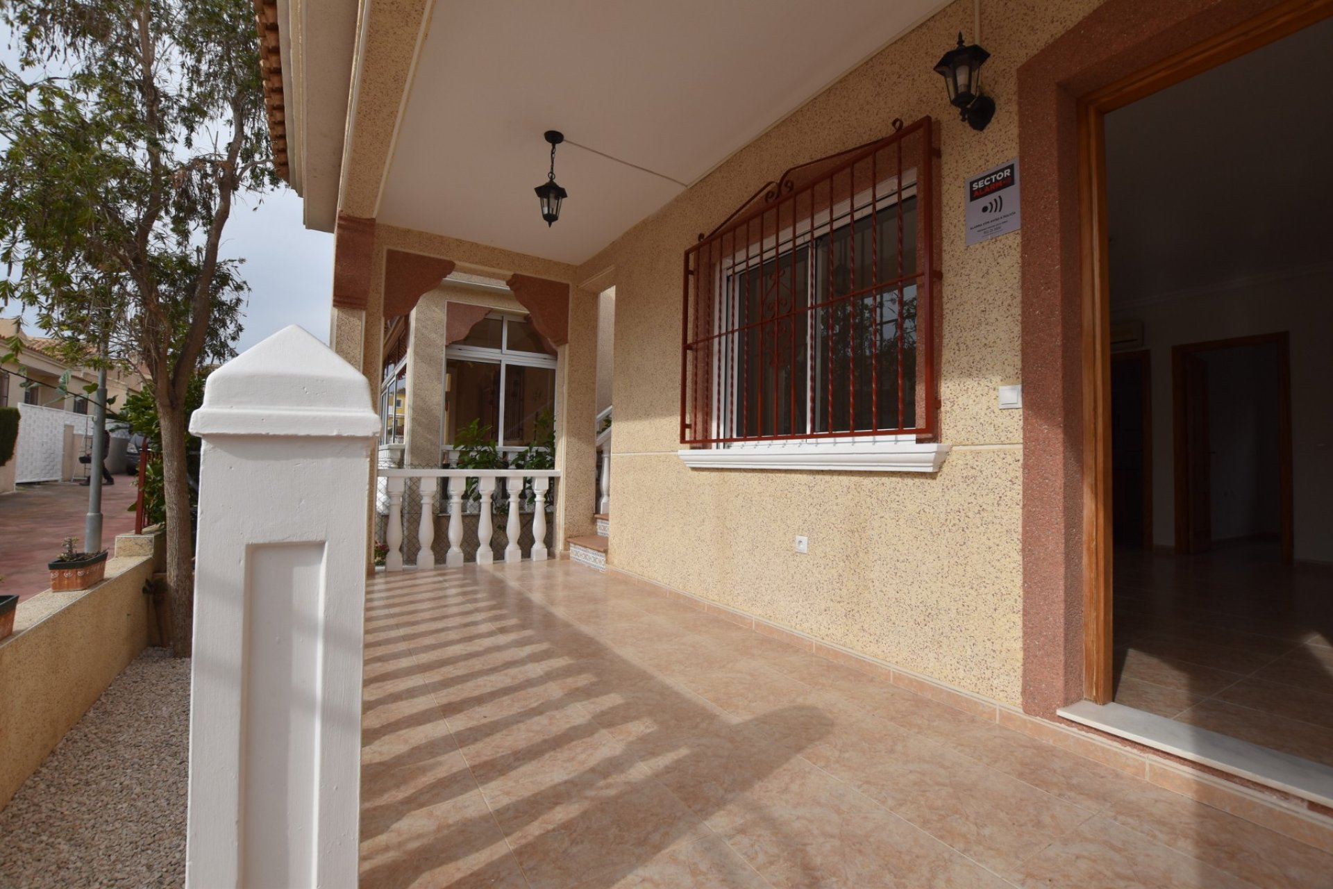 Segunda mano - Villa -
Algorfa - Inland