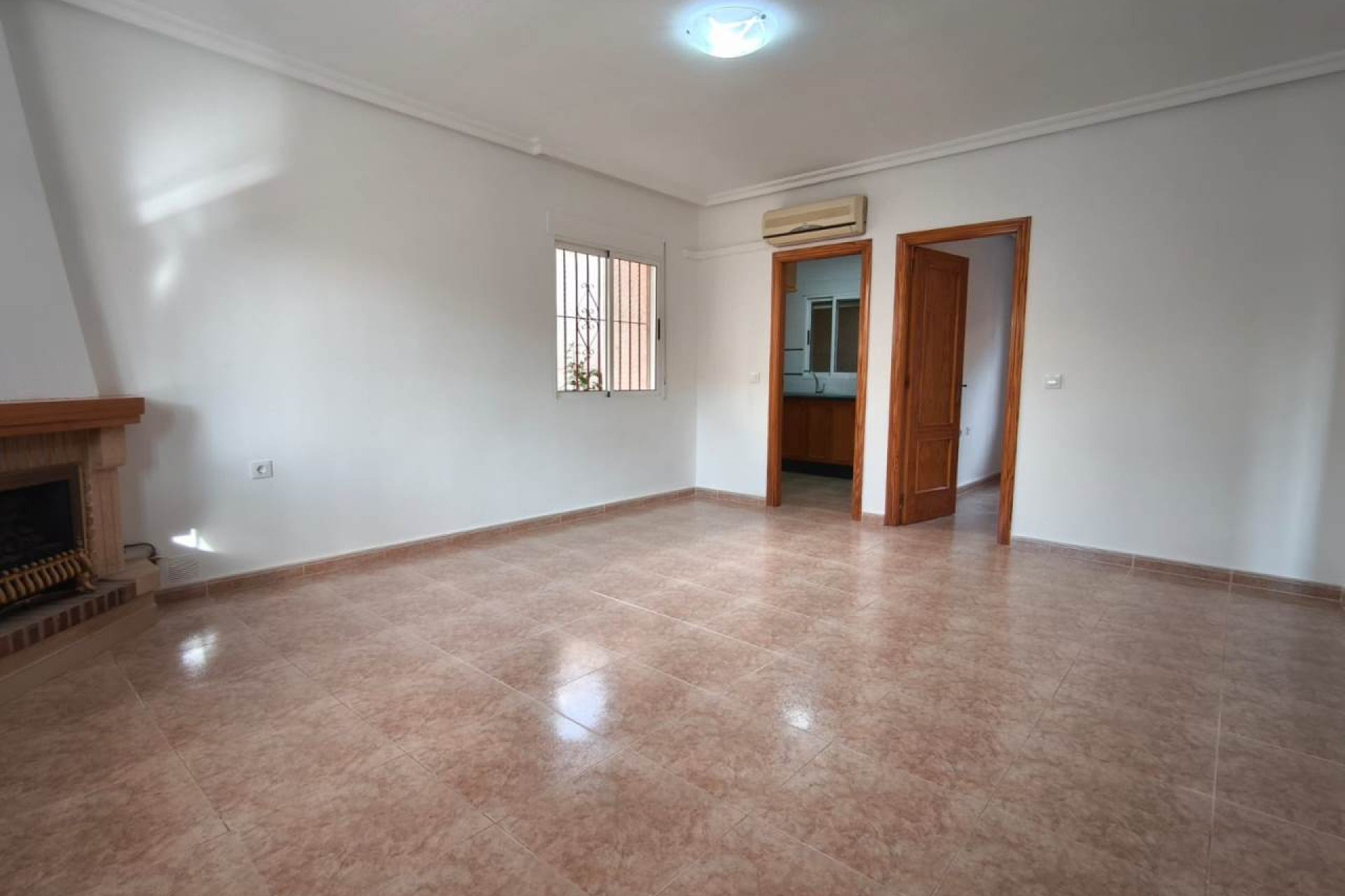 Segunda mano - Villa -
Algorfa - Inland