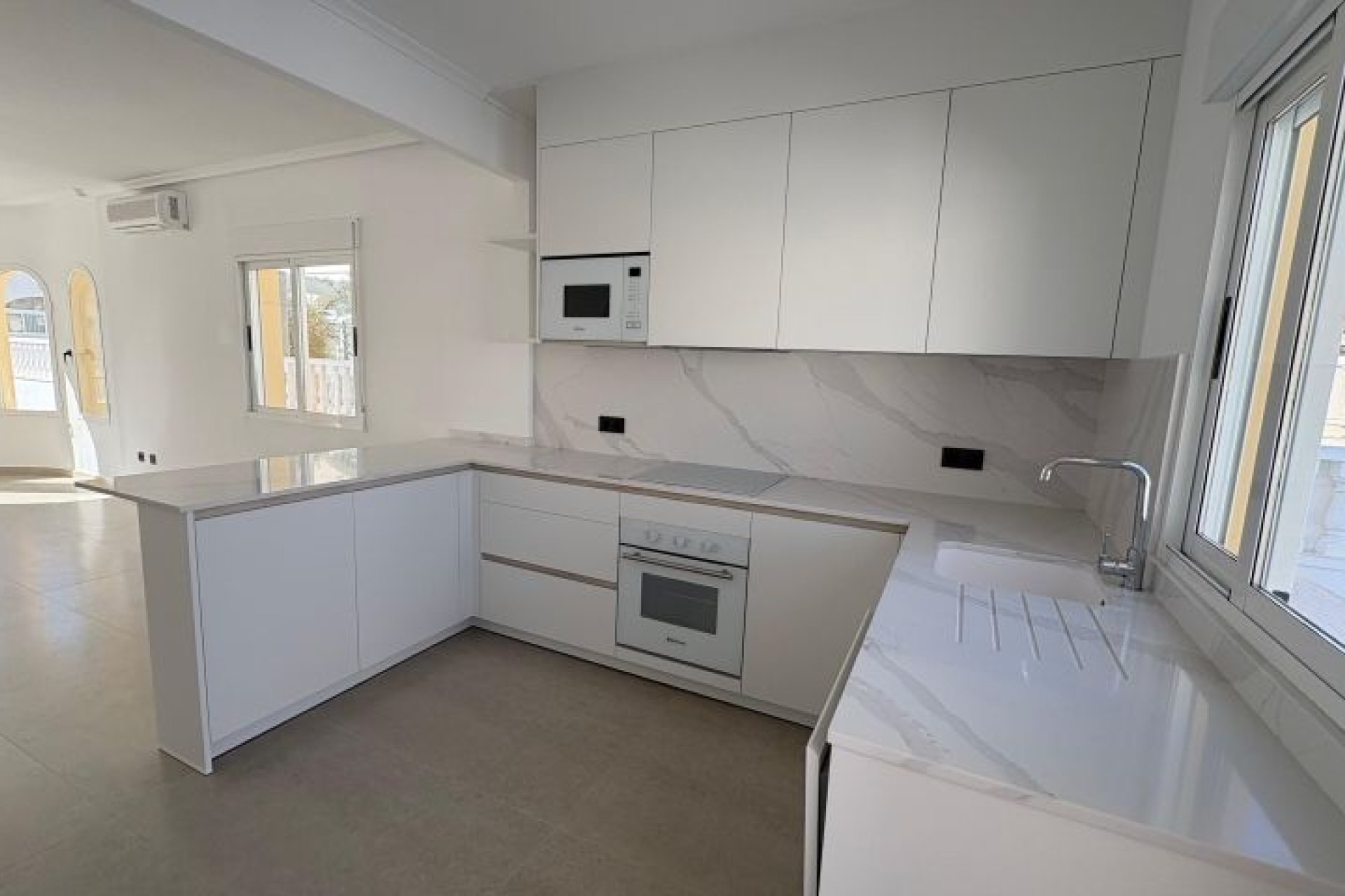 Segunda mano - Villa -
Algorfa - Inland