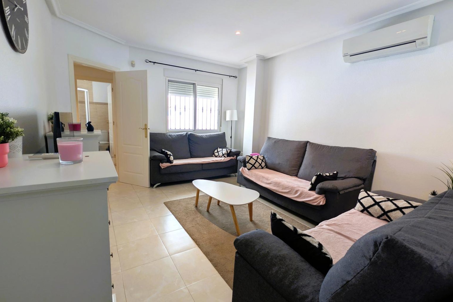 Segunda mano - Villa -
Algorfa - Inland