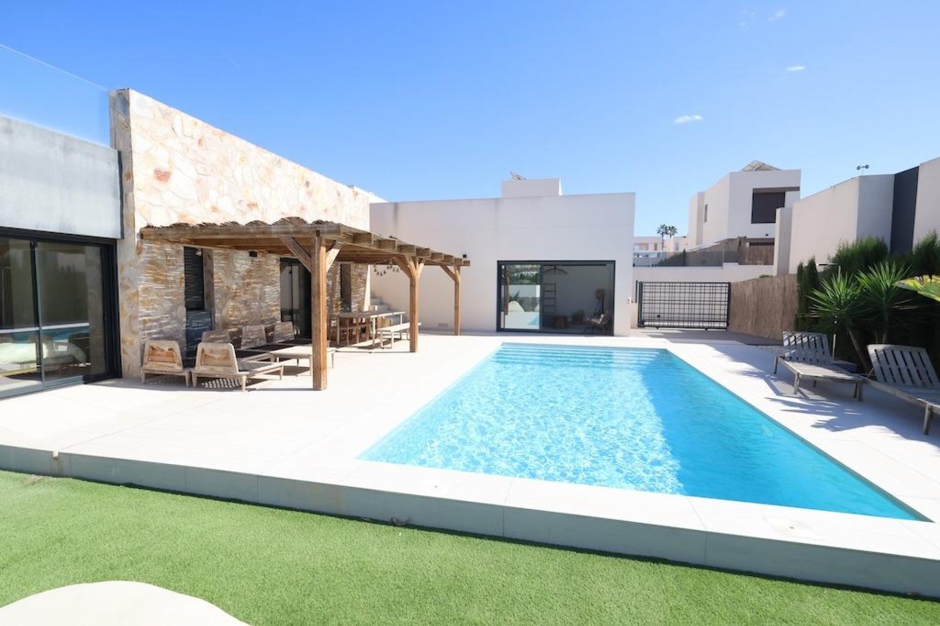 Segunda mano - Villa -
Algorfa - Inland