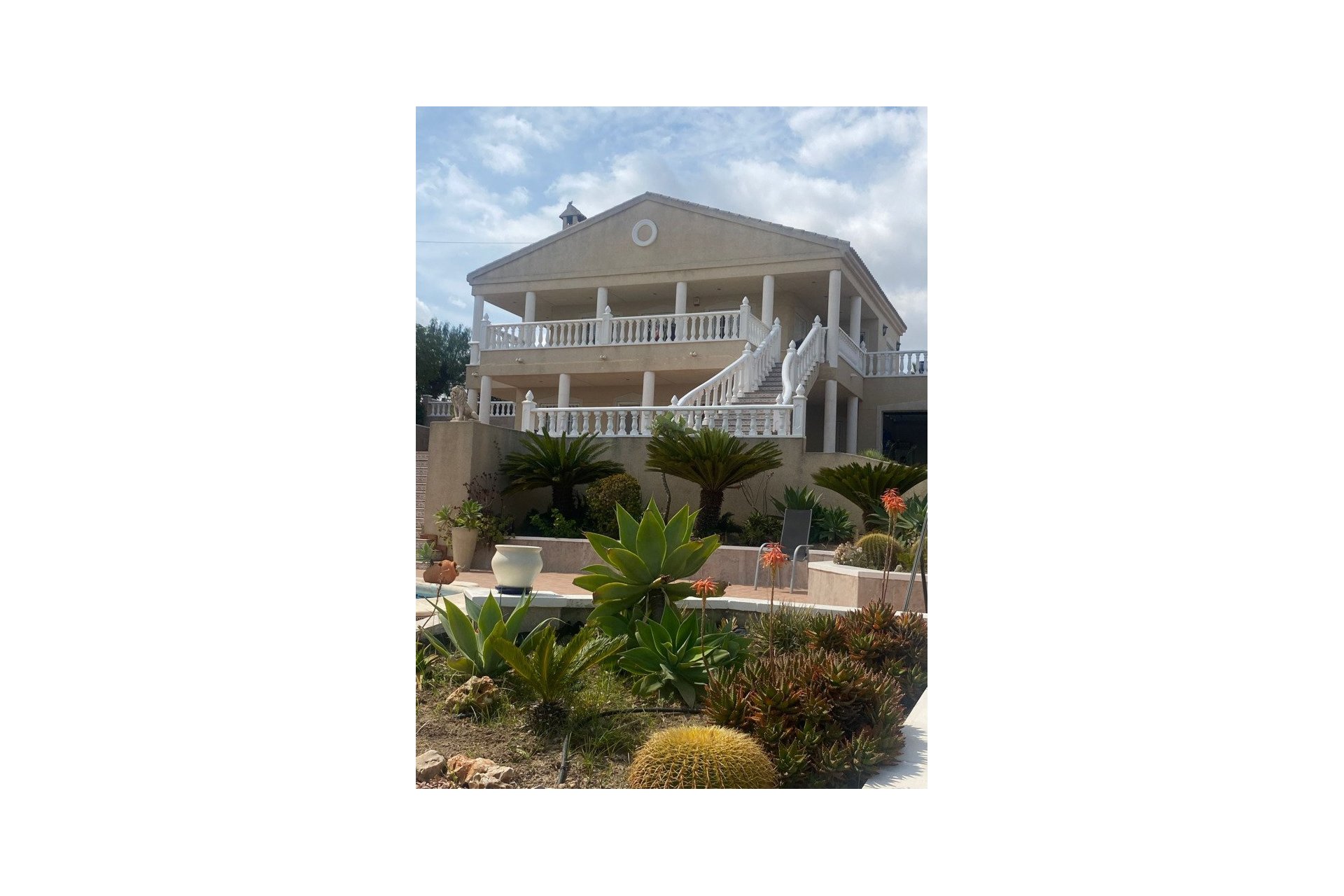 Segunda mano - Villa -
Almoradí - Inland