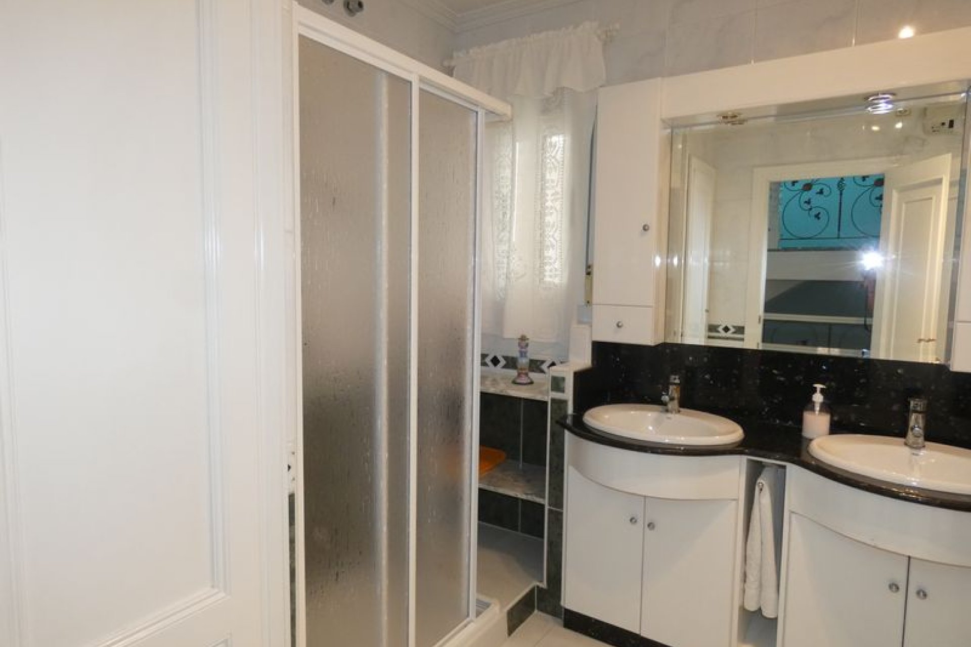 Segunda mano - Villa -
Almoradí - Inland