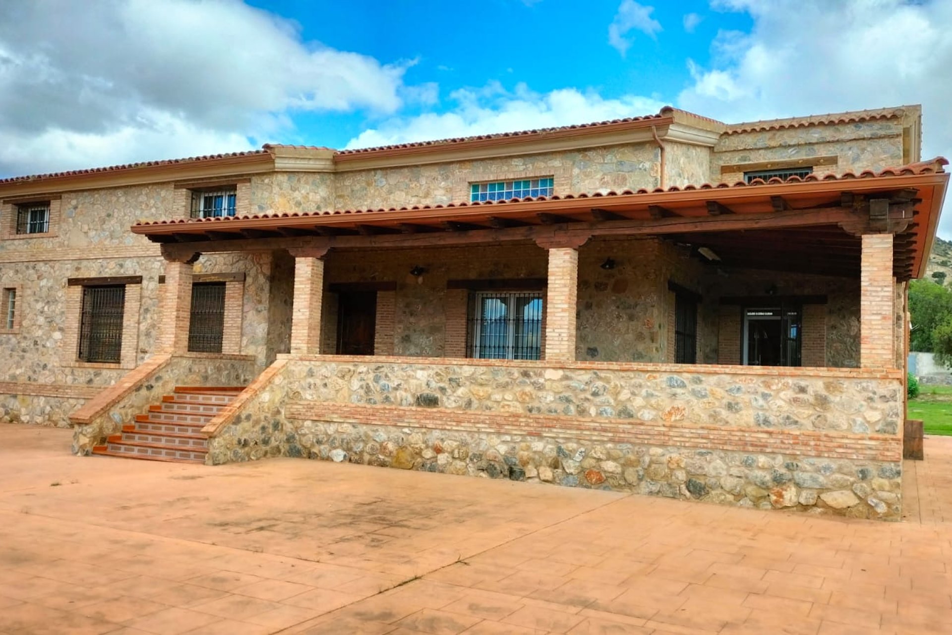 Segunda mano - Villa -
Aspe - Inland