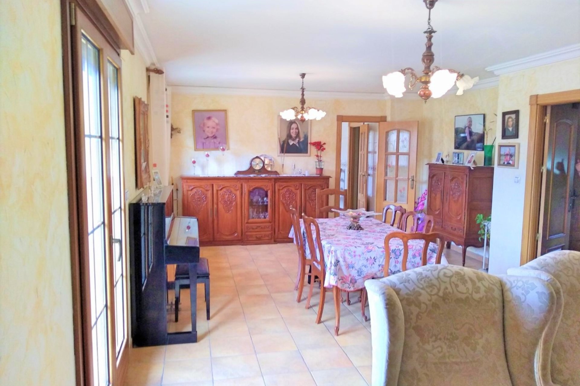 Segunda mano - Villa -
Aspe - Inland