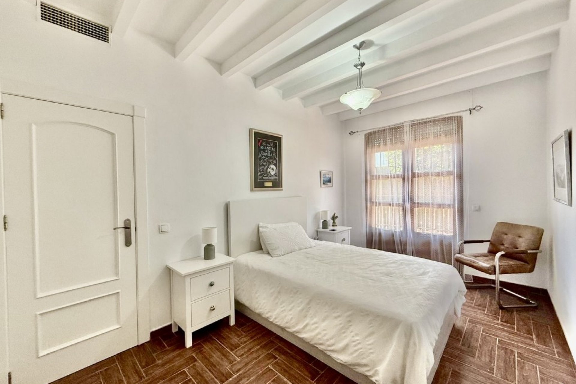 Segunda mano - Villa -
Avileses - Inland