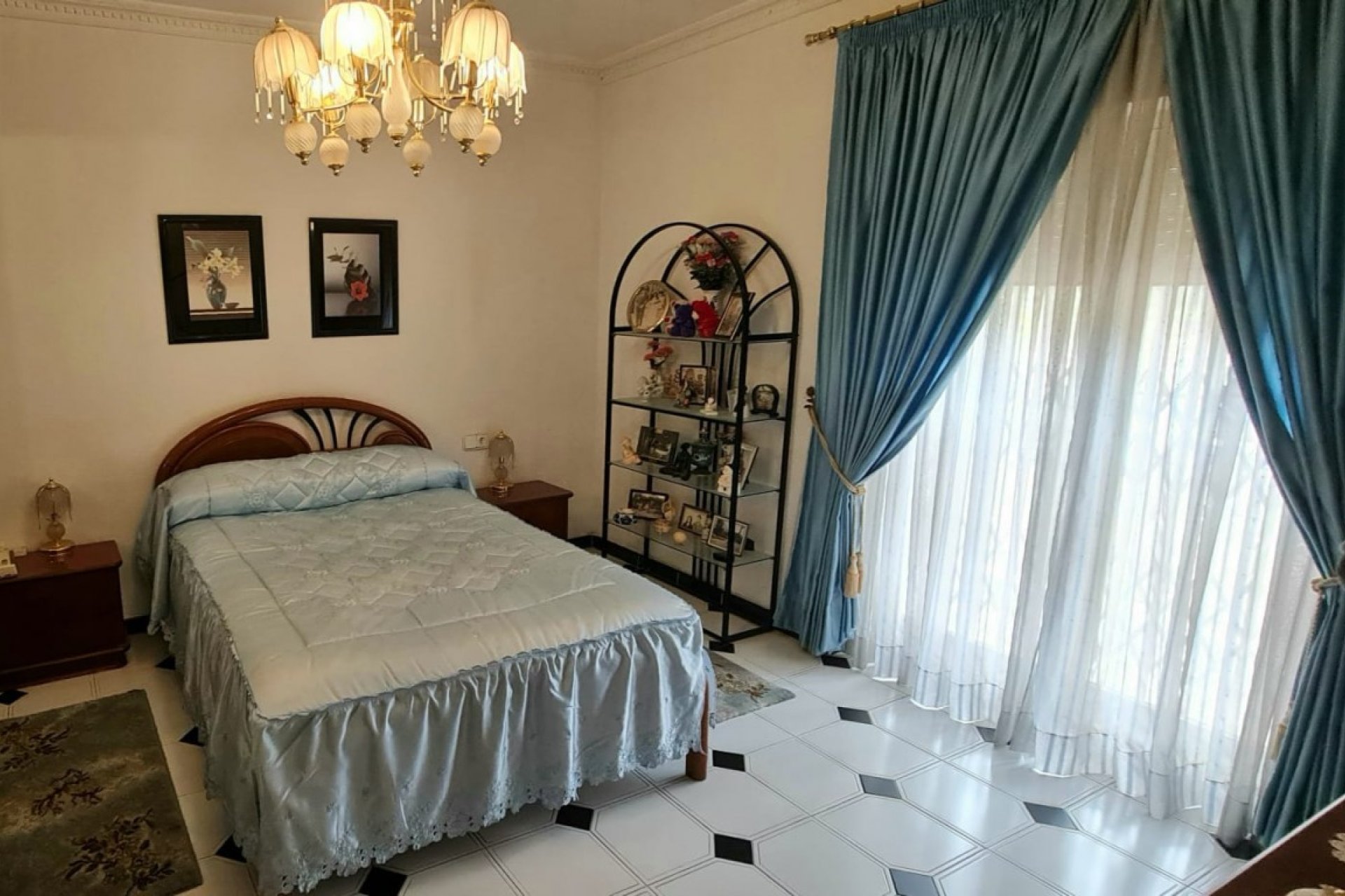 Segunda mano - Villa -
Benidorm - Costa Blanca