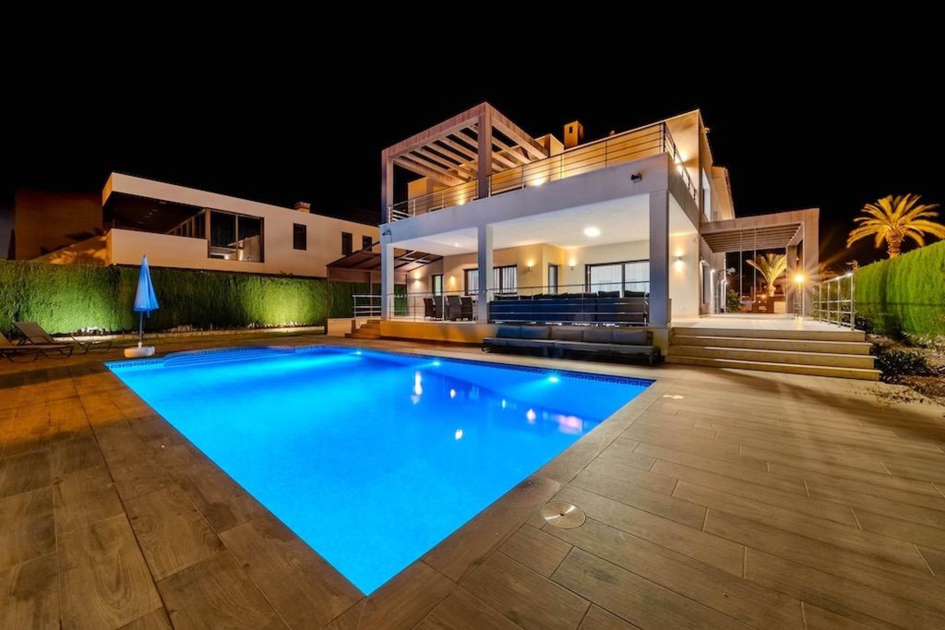 Segunda mano - Villa -
Cabo Roig - Costa Blanca