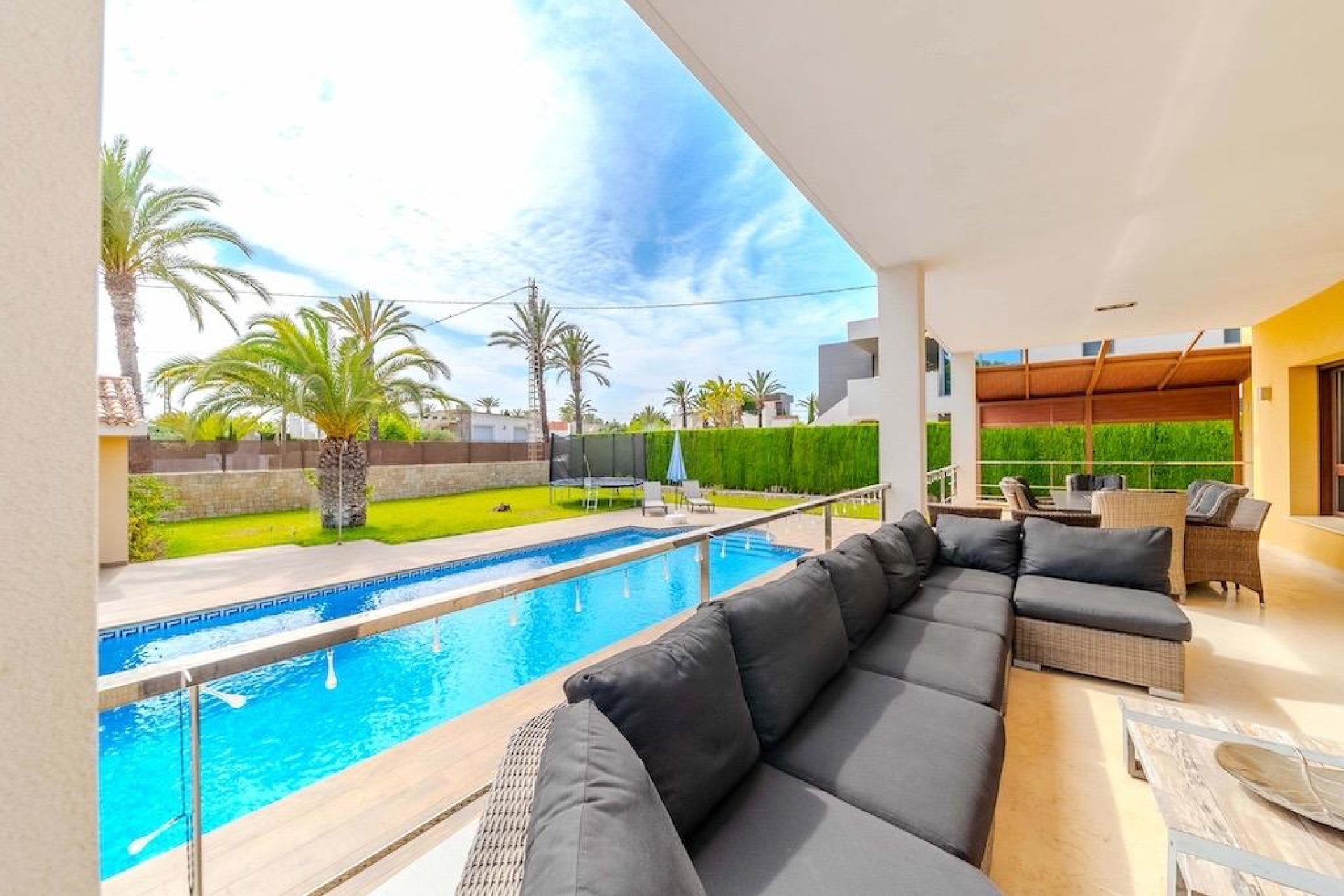 Segunda mano - Villa -
Cabo Roig - Costa Blanca