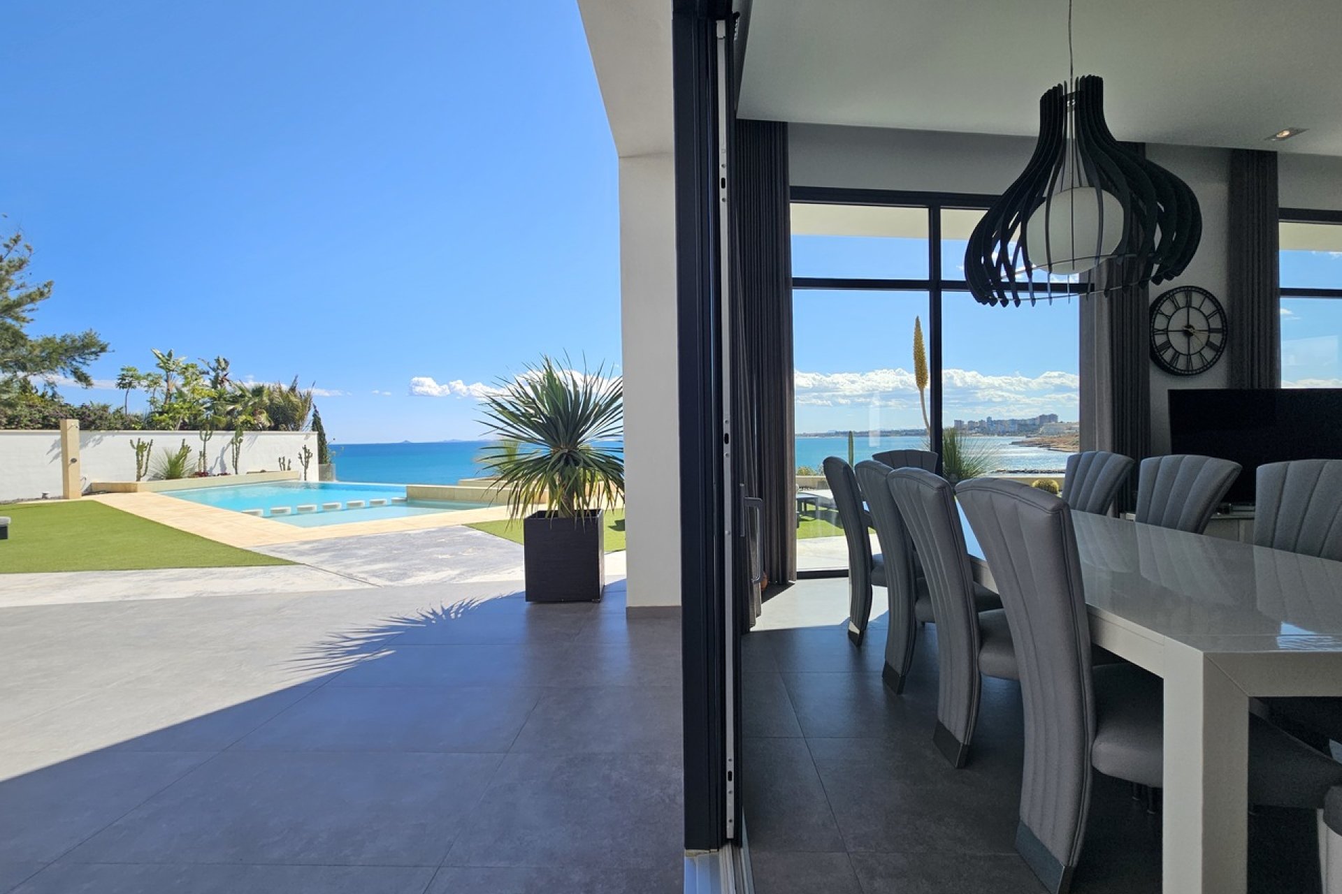 Segunda mano - Villa -
Cabo Roig - Costa Blanca