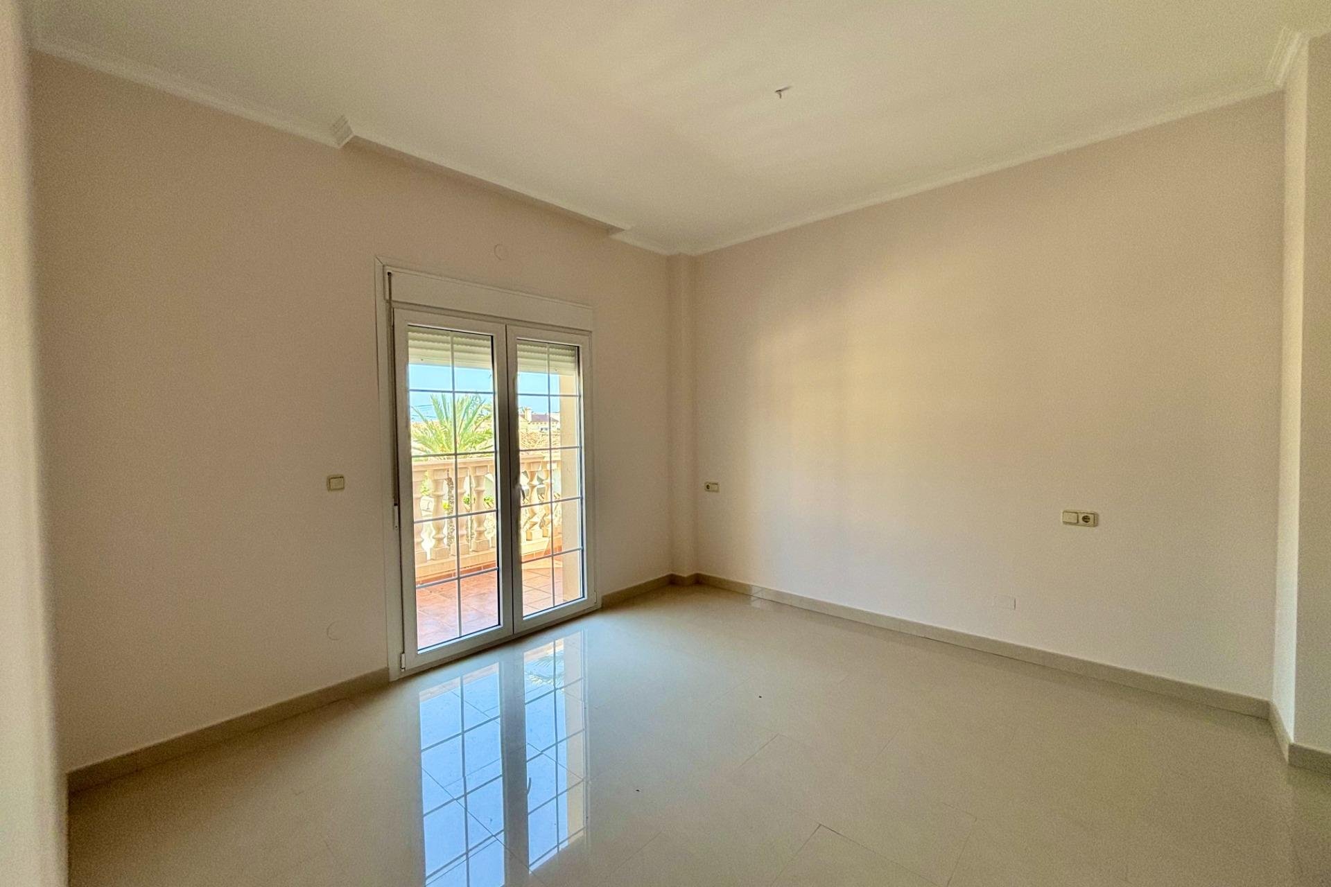 Segunda mano - Villa -
Cabo Roig - Costa Blanca