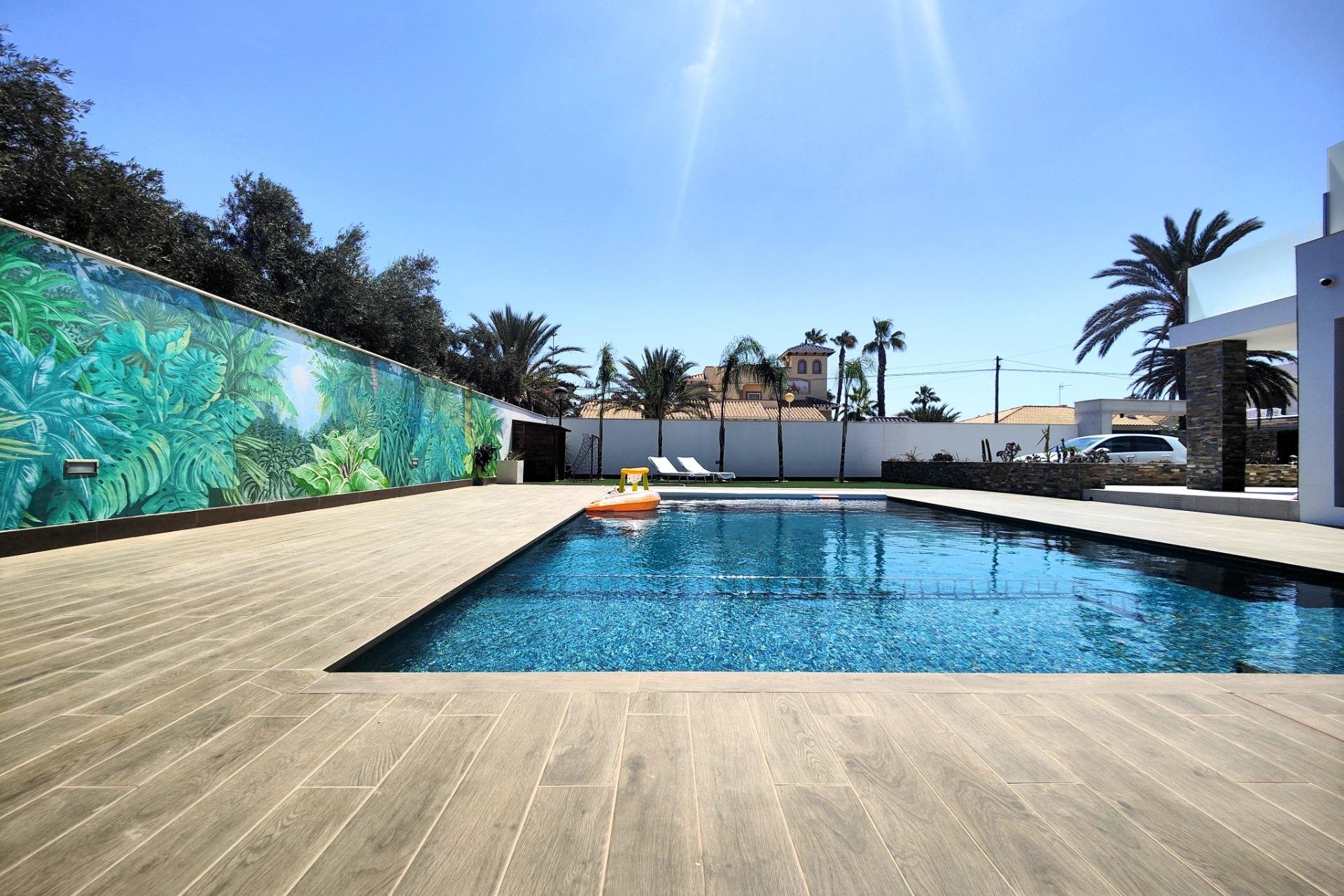 Segunda mano - Villa -
Cabo Roig - Costa Blanca