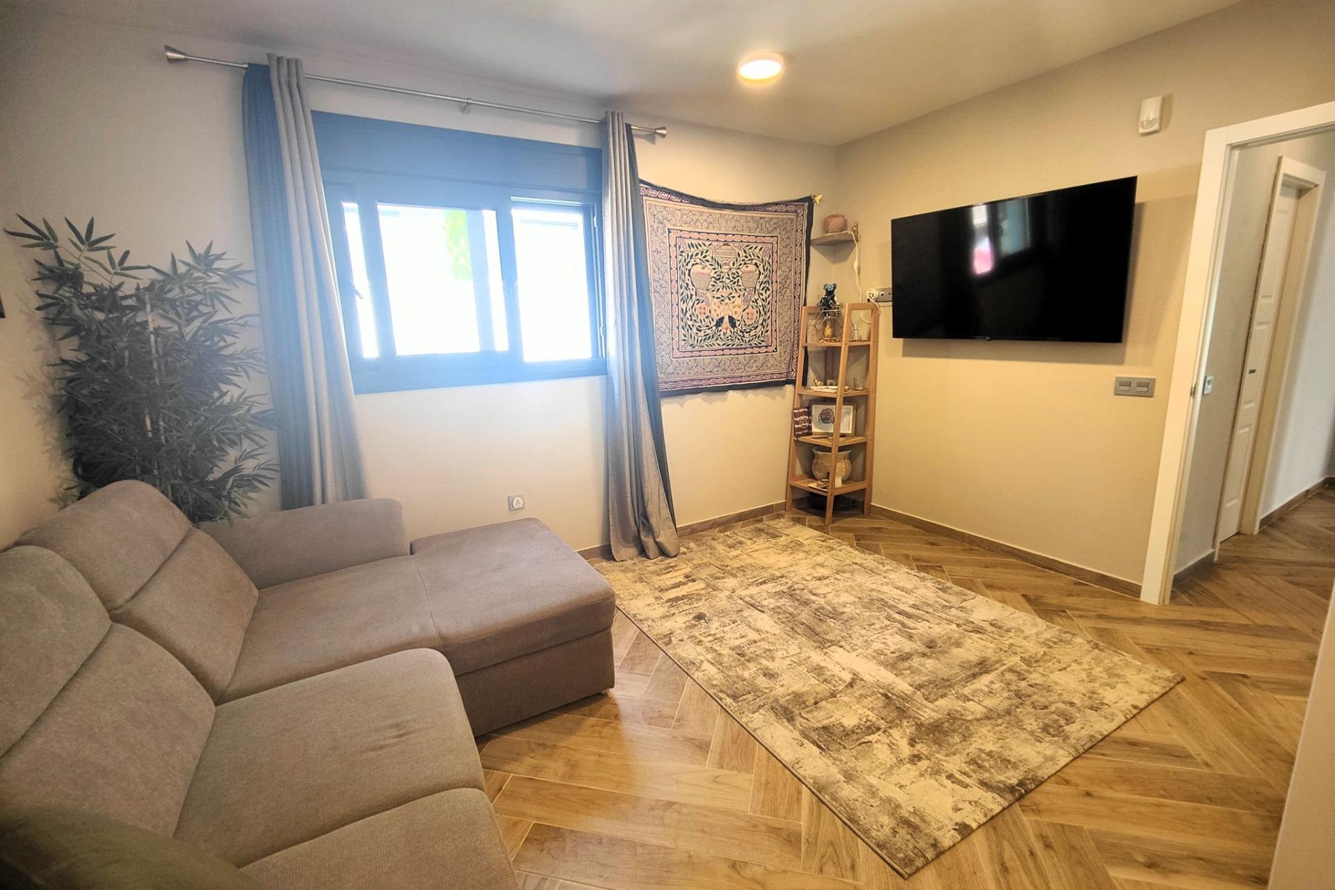 Segunda mano - Villa -
Cabo Roig - Costa Blanca