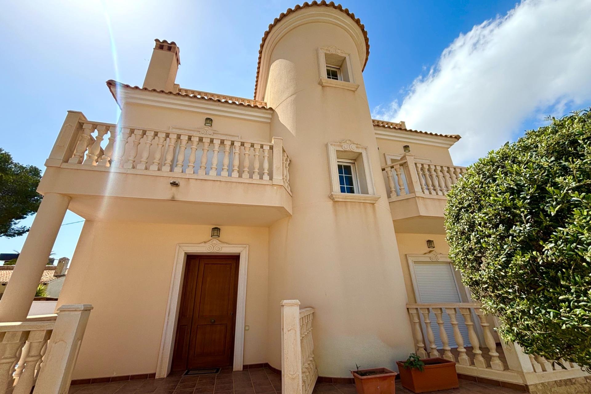 Segunda mano - Villa -
Cabo Roig - Costa Blanca