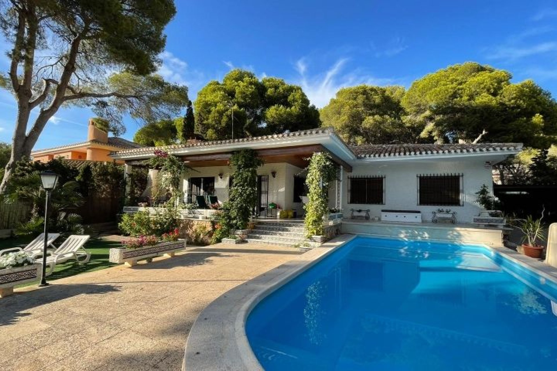 Segunda mano - Villa -
Campoamor - Costa Blanca