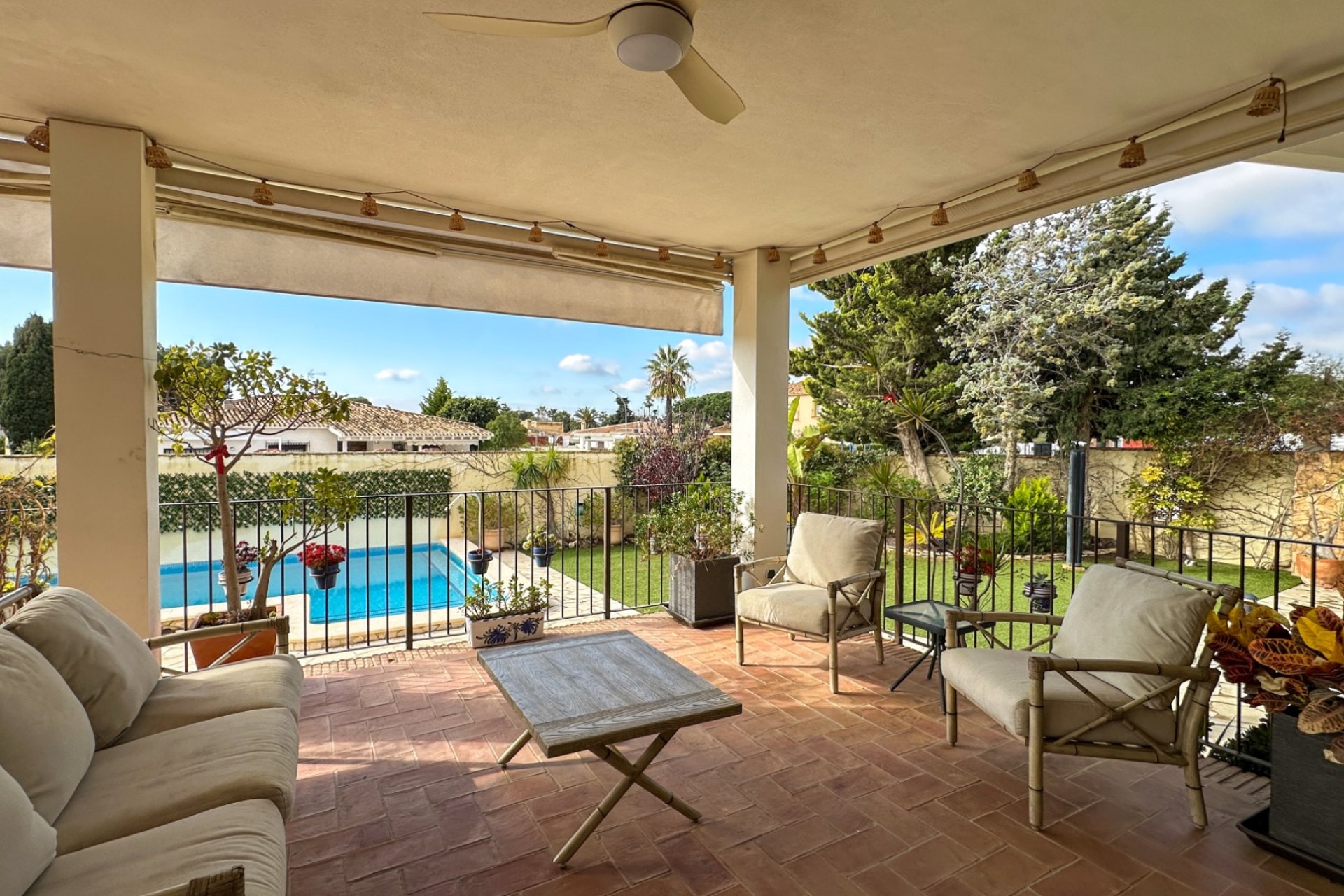 Segunda mano - Villa -
Campoamor - Costa Blanca