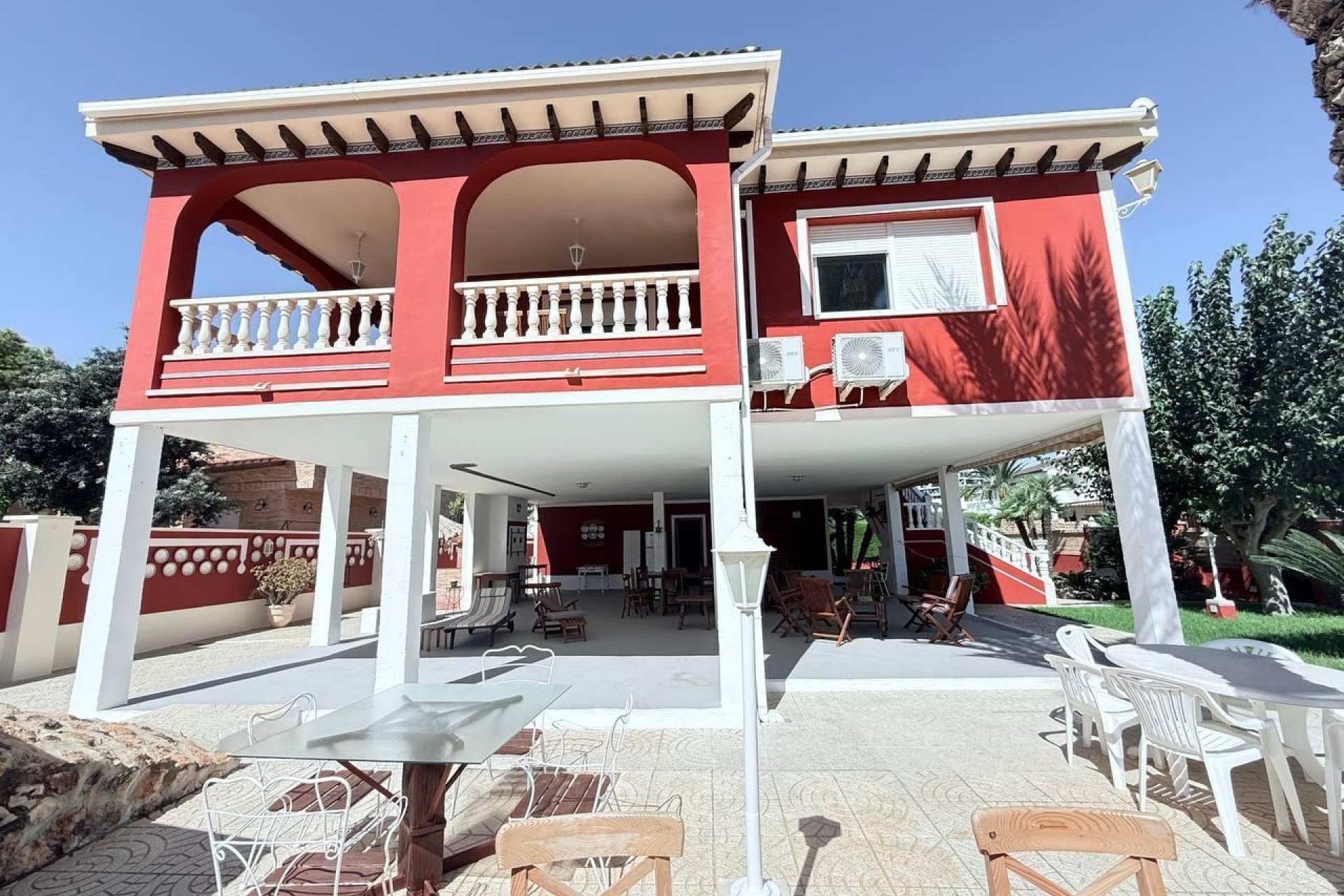 Segunda mano - Villa -
Campoamor