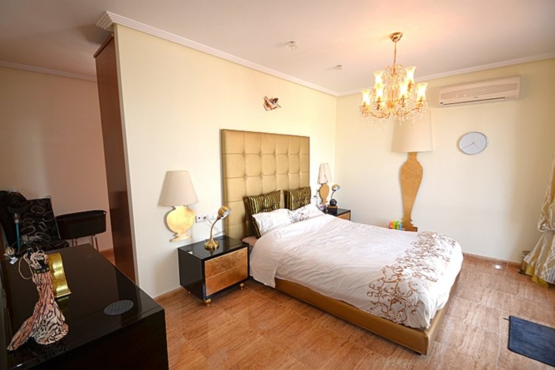 Segunda mano - Villa -
Campos del Río - Inland